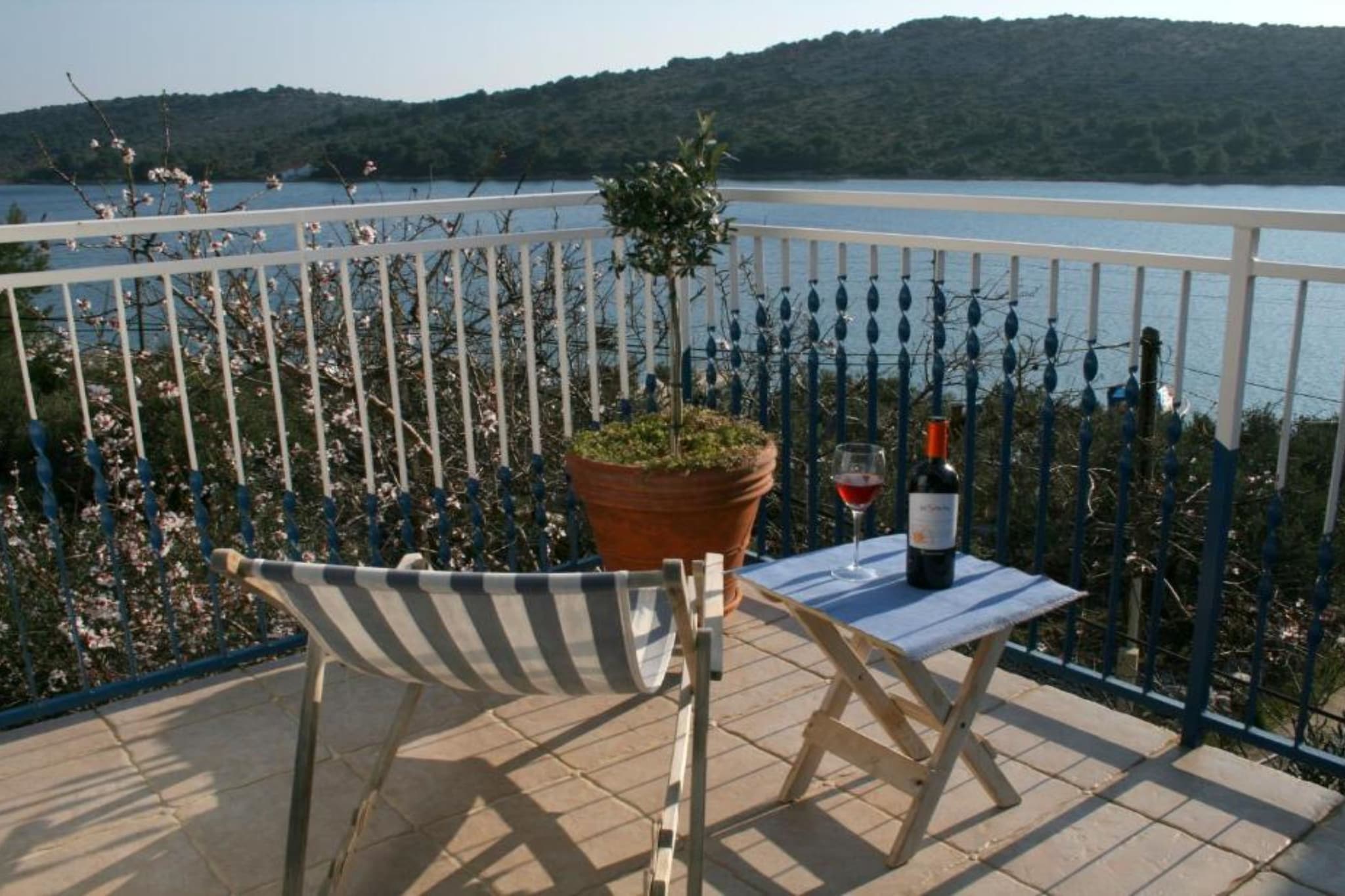Apartments Mediterraneo Blues - Two bedroom apartment with sea view (Lavanda) - Terrasbalkon