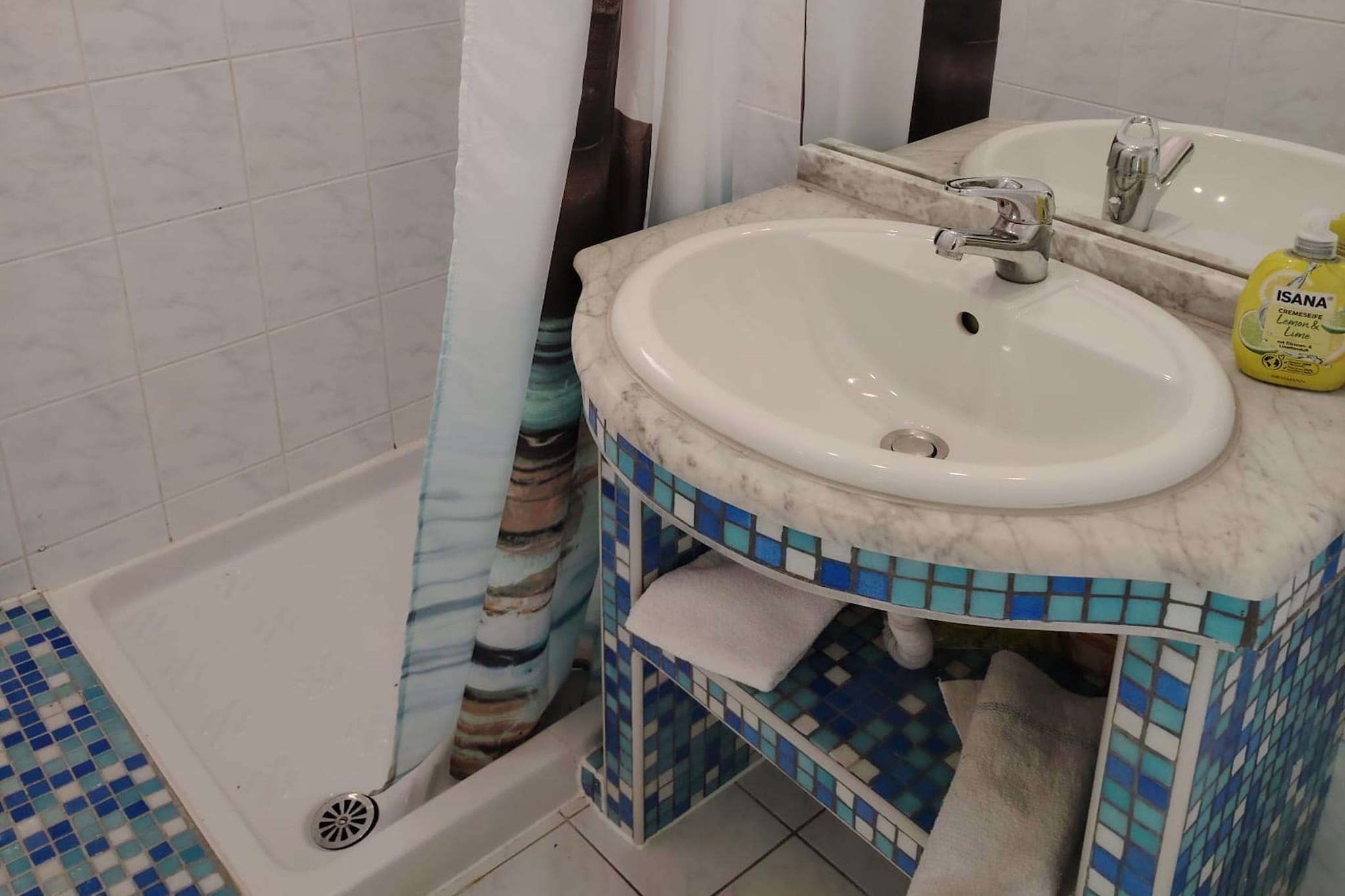Comfort Kostrena Apartments Rijeka -Studio apartment with terrace near the sea (6) - Salle de bain