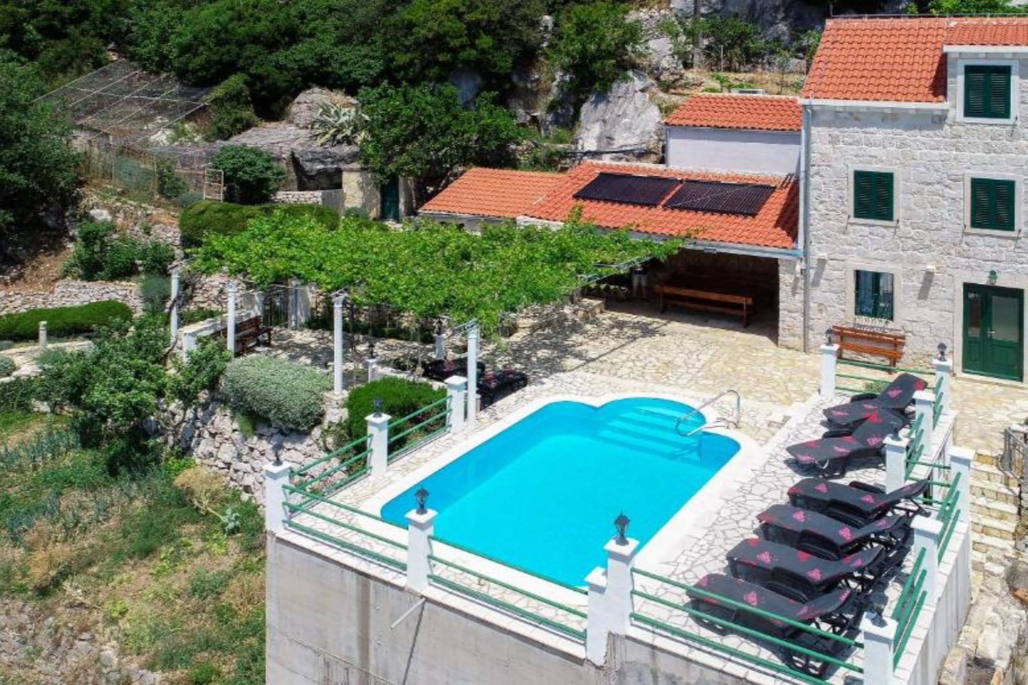 Beautiful Villa Anita - Four Bedroom Villa with Outdoor Swimming Pool - Buitenlucht