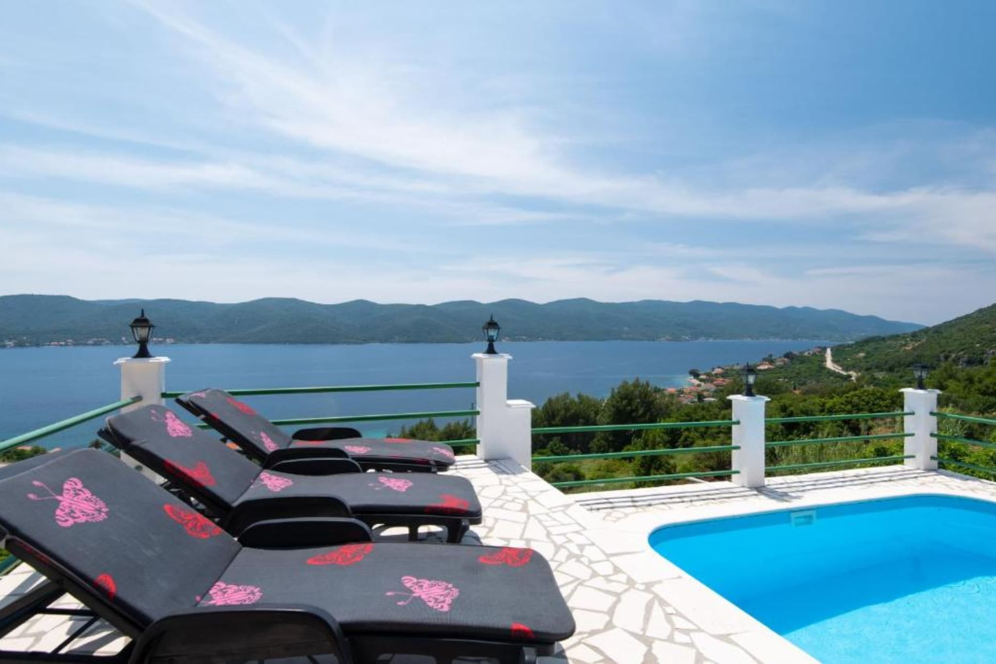 Beautiful Villa Anita - Four Bedroom Villa with Outdoor Swimming Pool - Zwembad