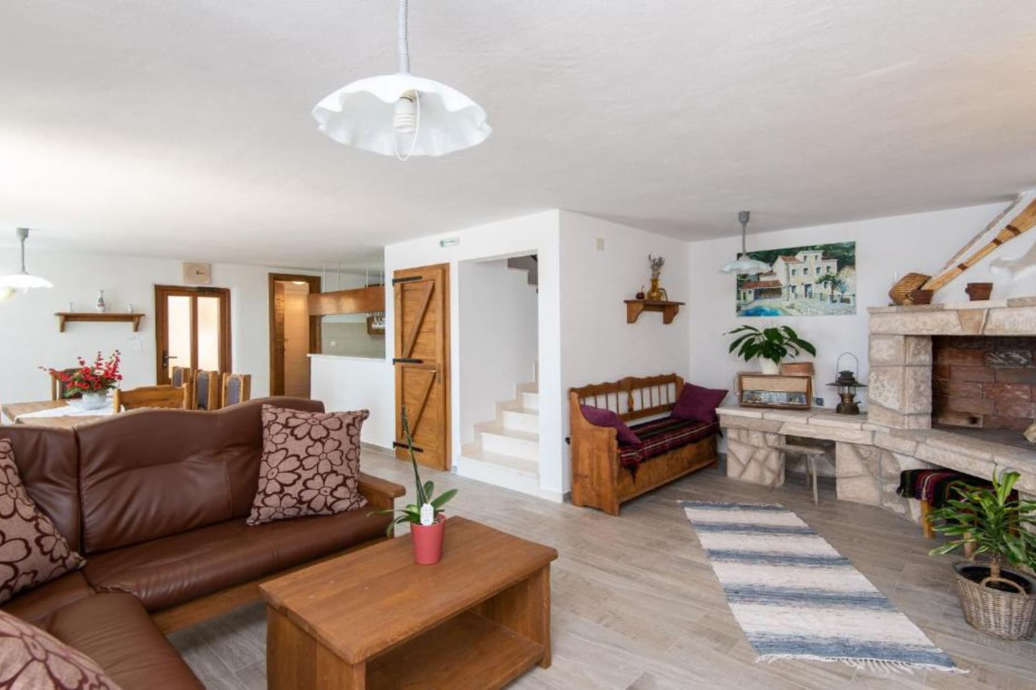 Beautiful Villa Anita - Four Bedroom Villa with Outdoor Swimming Pool