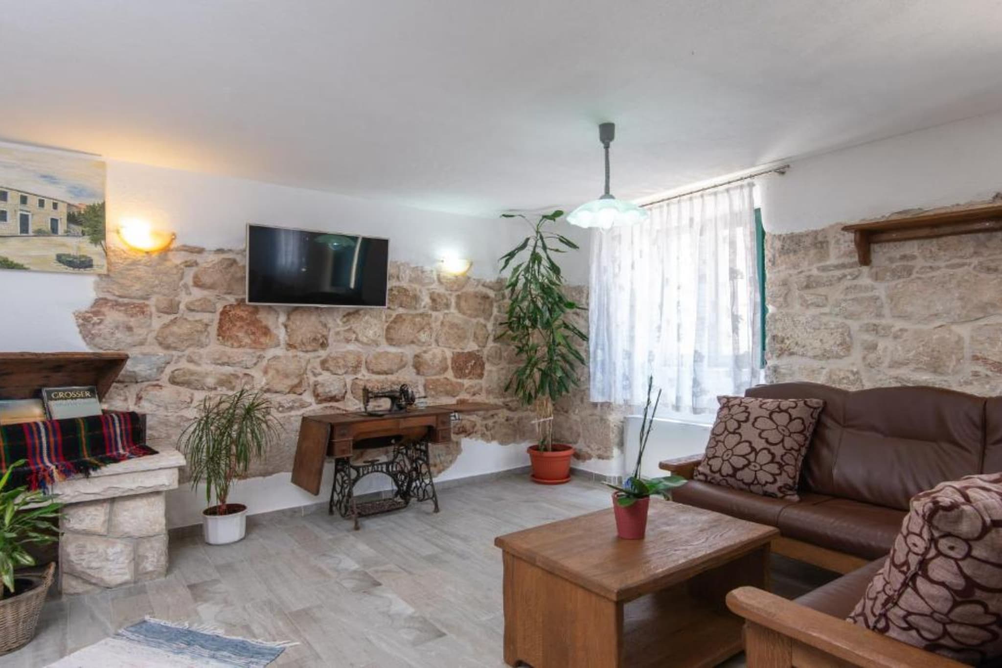 Beautiful Villa Anita - Four Bedroom Villa with Outdoor Swimming Pool