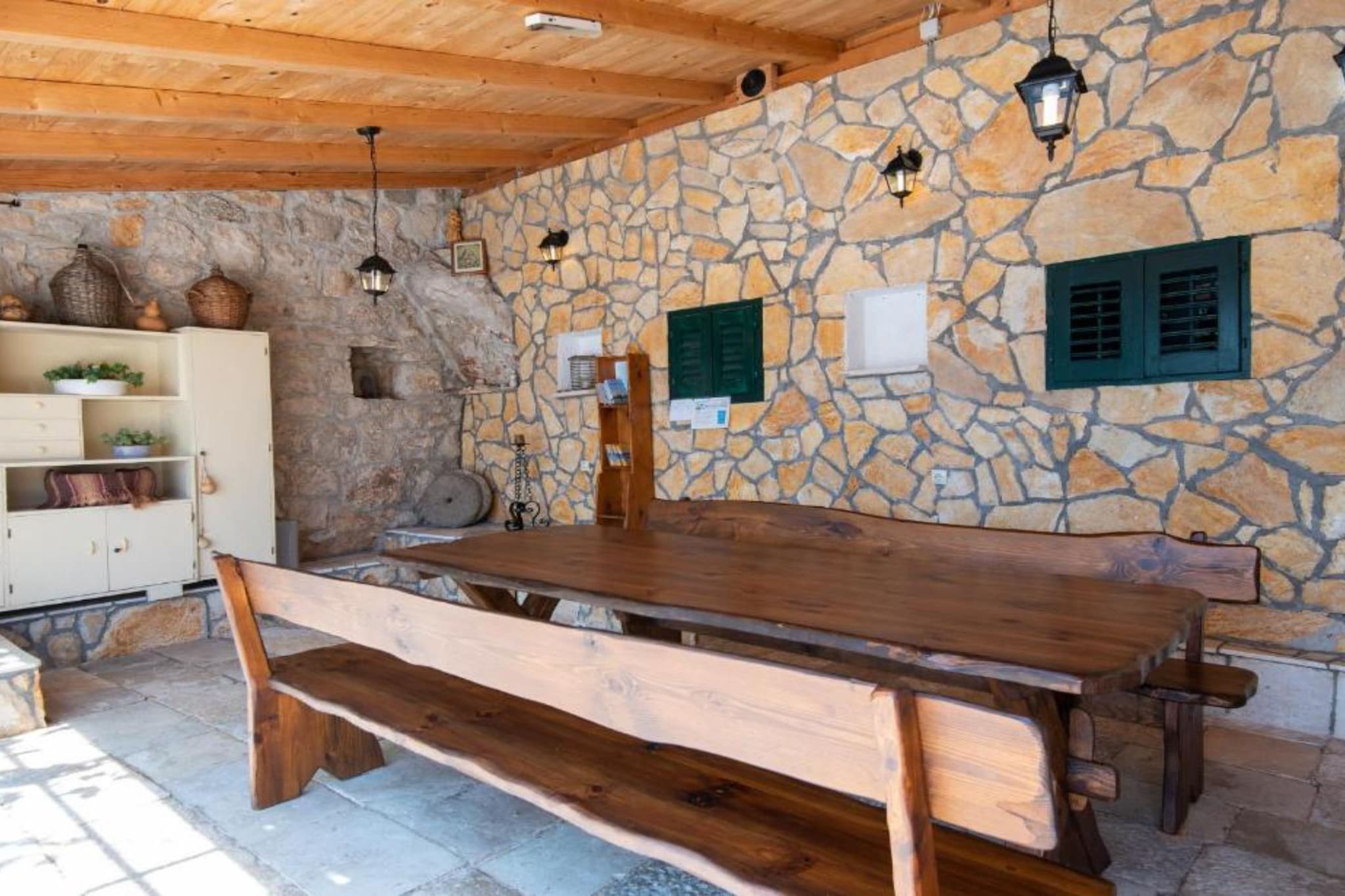 Beautiful Villa Anita - Four Bedroom Villa with Outdoor Swimming Pool - Eetkamer