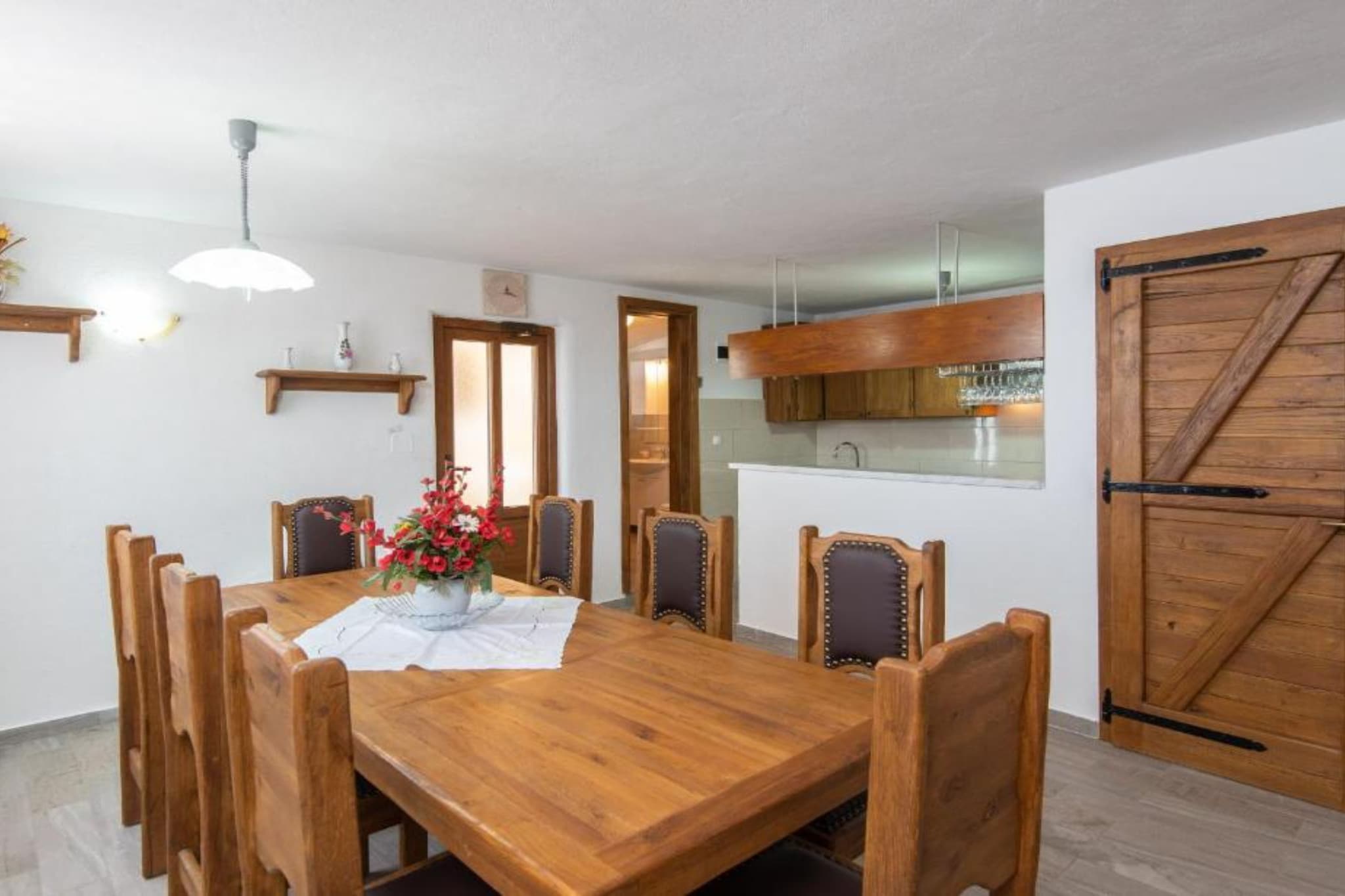 Beautiful Villa Anita - Four Bedroom Villa with Outdoor Swimming Pool