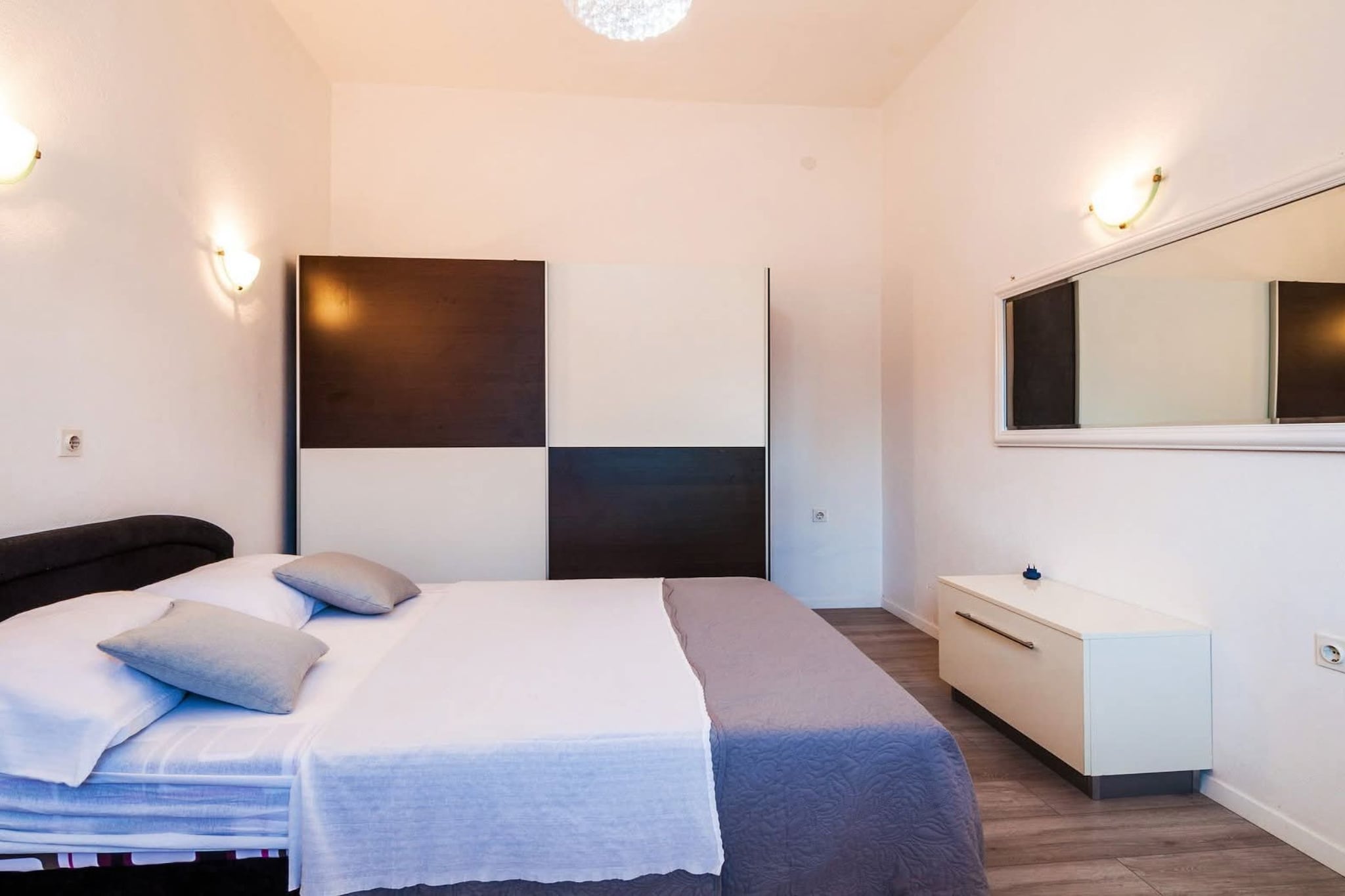 Angelo's Apartments  - Two Bedroom Apartment  with Balcony (Laura) - Slaapkamer