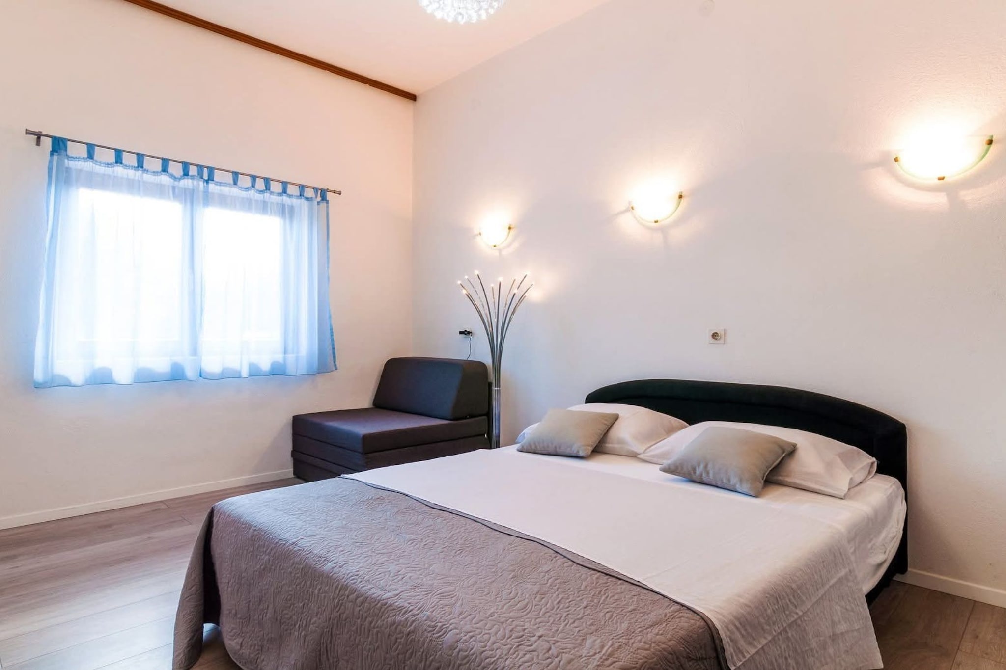 Angelo's Apartments  - Two Bedroom Apartment  with Balcony (Laura) - Slaapkamer