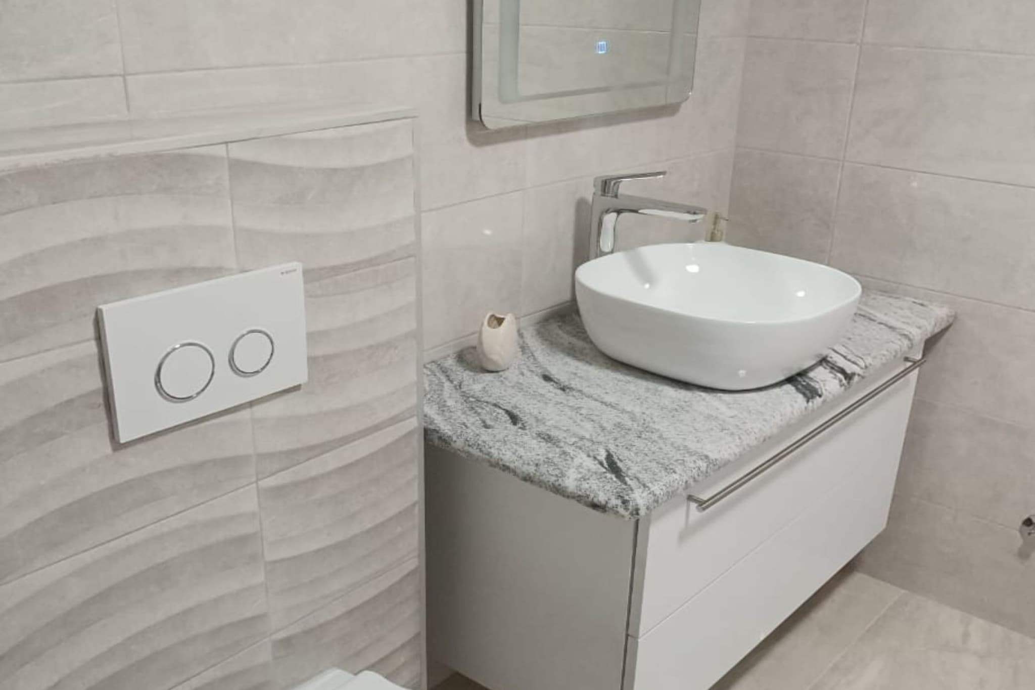 Dalmatia Apartments- Studio Apartment with Balcony  and Sea View 4a - Badkamer