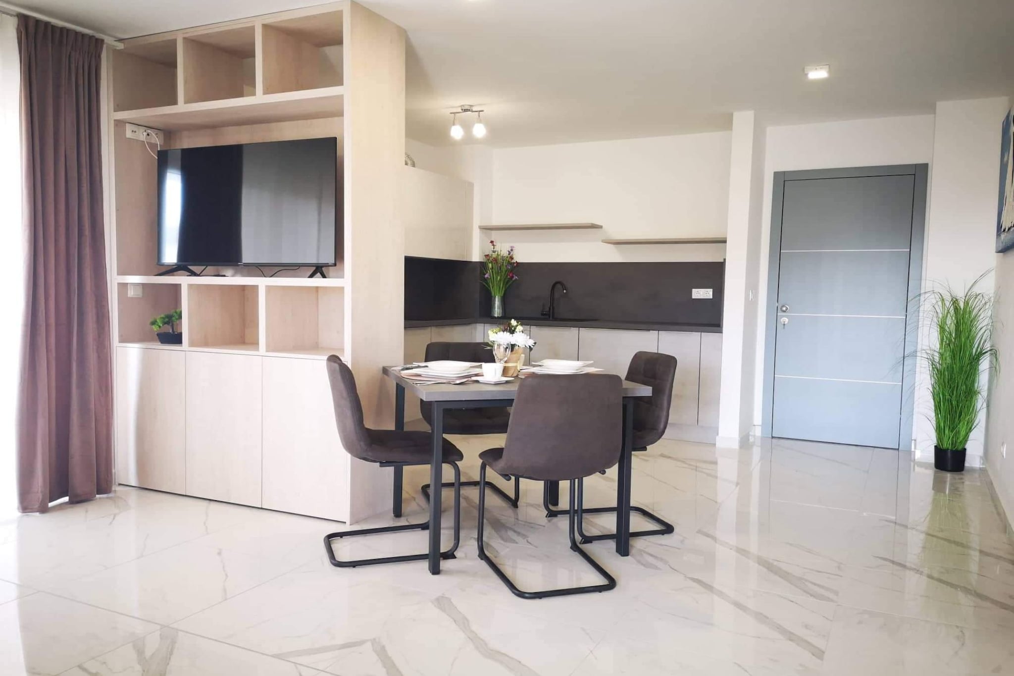Dalmatia Apartments - One Bedroom apartment with Balcony and Sea View 4