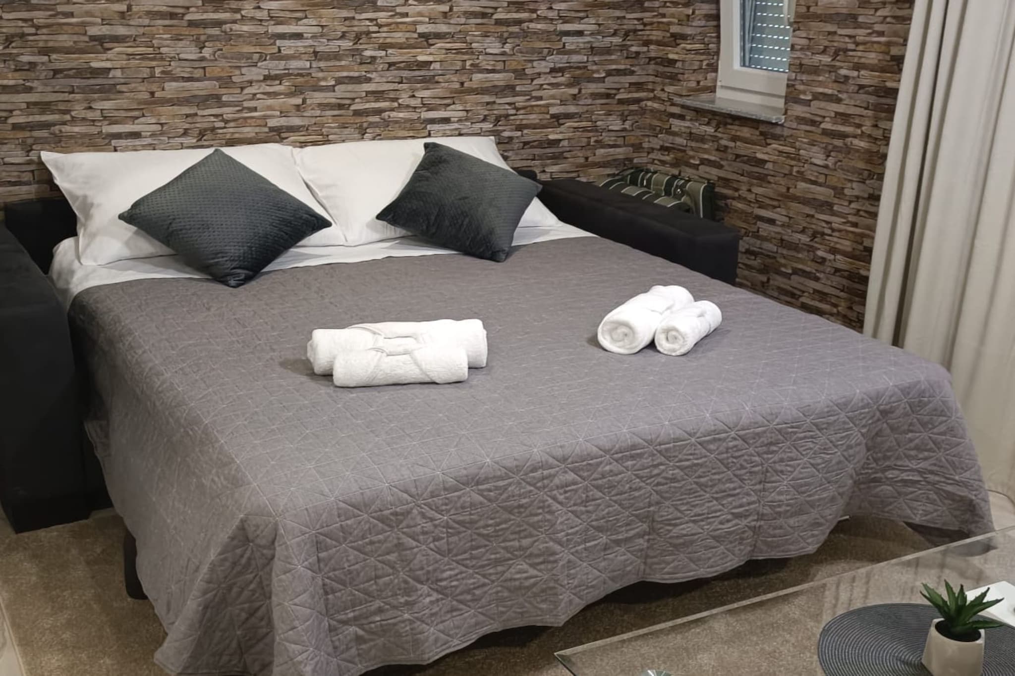 Dalmatia Apartments - One Bedroom apartment with Balcony and Sea View 4