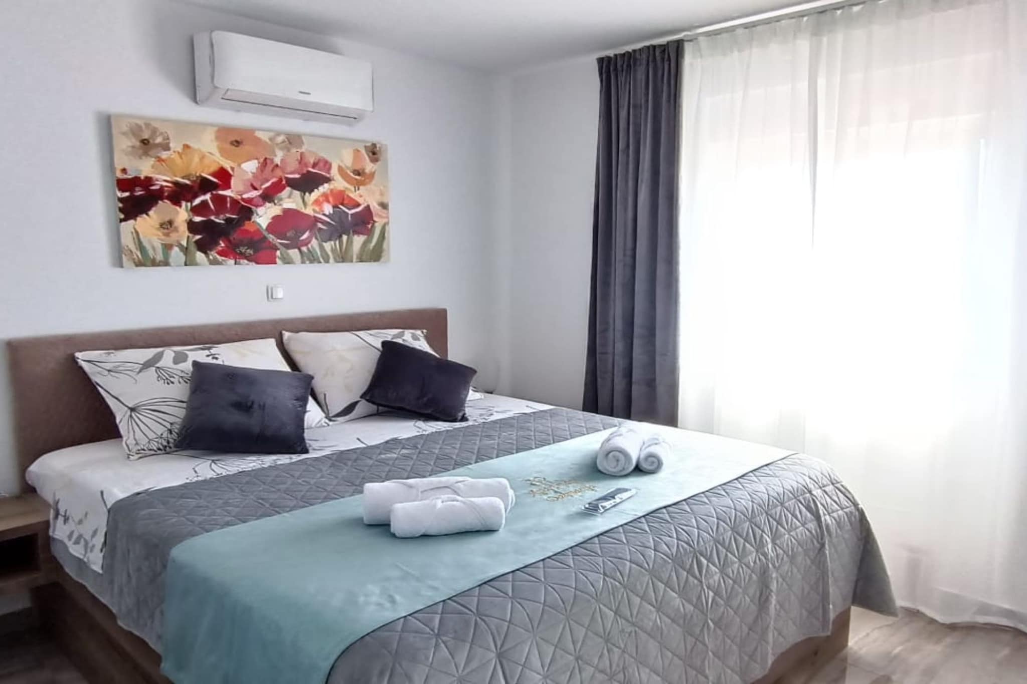 Dalmatia Apartments - Three Bedroom Apartment with  Balcony and Sea View 7 - Slaapkamer