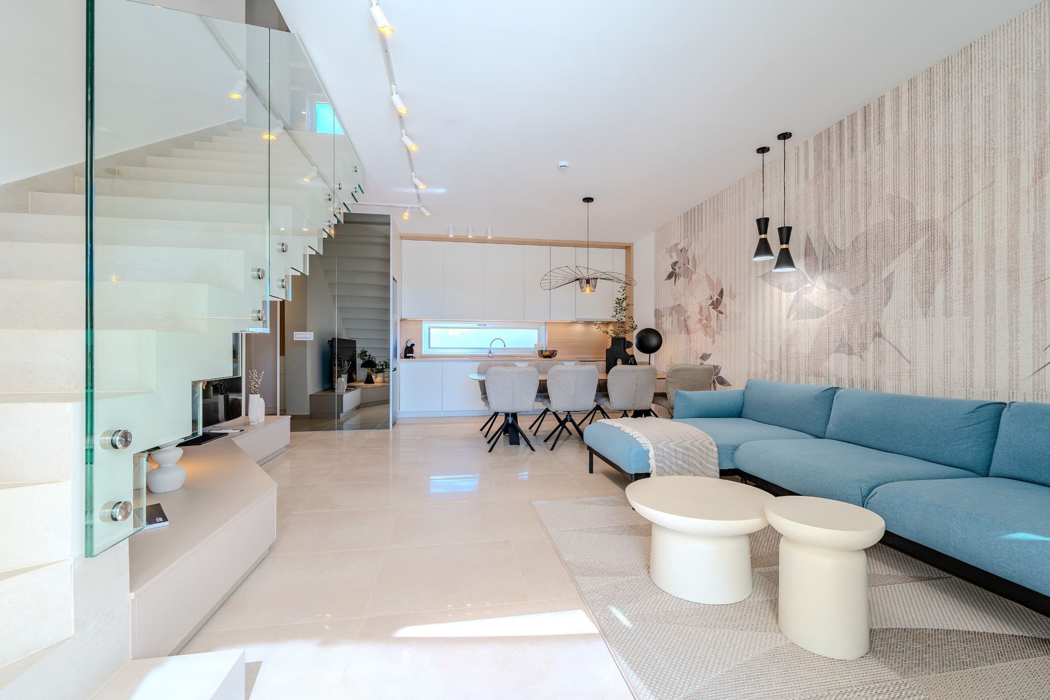 Villa Nexia with pool - Binnen