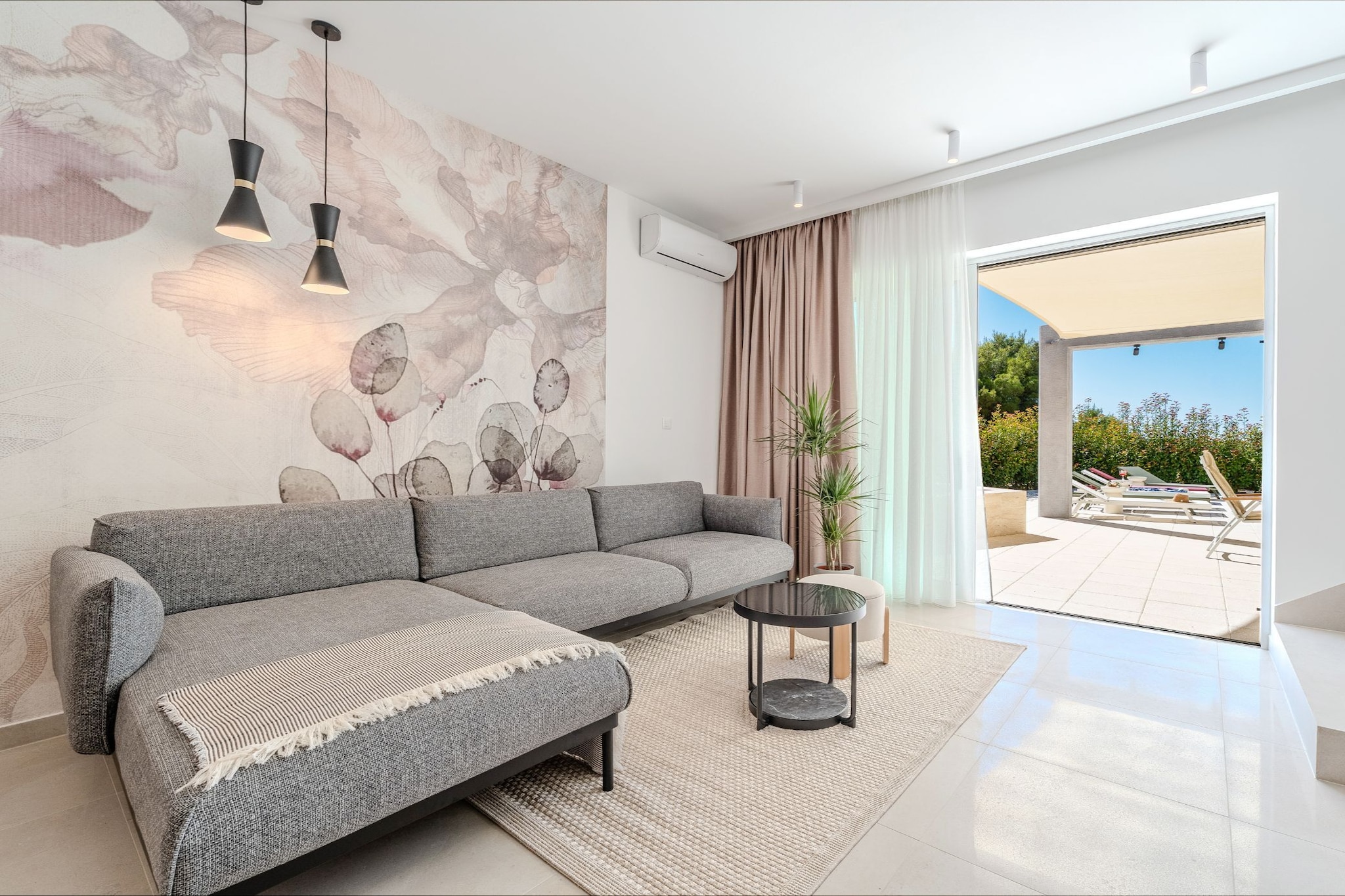 Villa Axia with pool