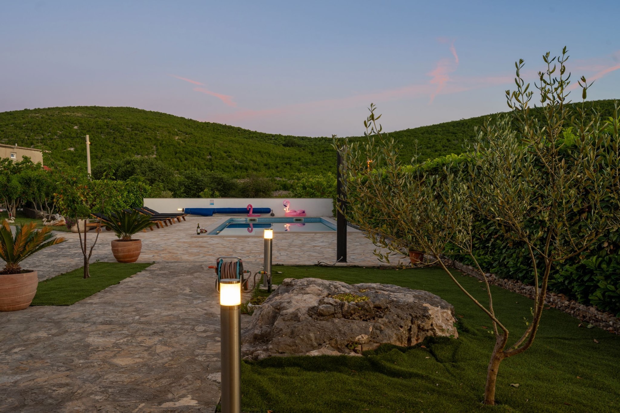 Holiday Home Marija - Three Bedroom Holiday Home with Private Pool and Terrace - Tuinen zomer