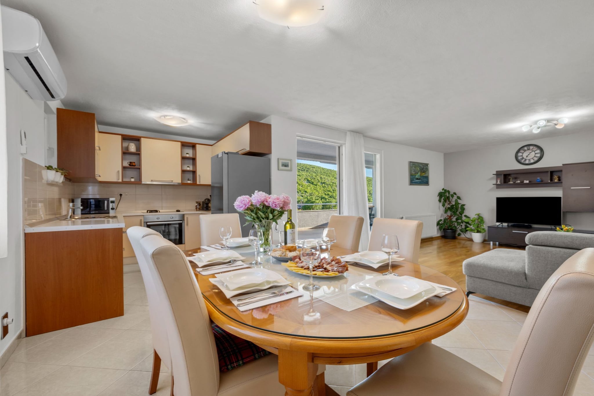 Holiday Home Marija - Three Bedroom Holiday Home with Private Pool and Terrace - Eetkamer