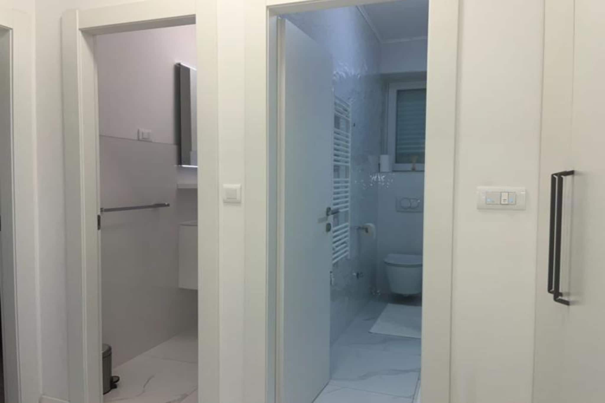 Apartment La Mar - Two Bedroom Apartment with Terrace - Badkamer