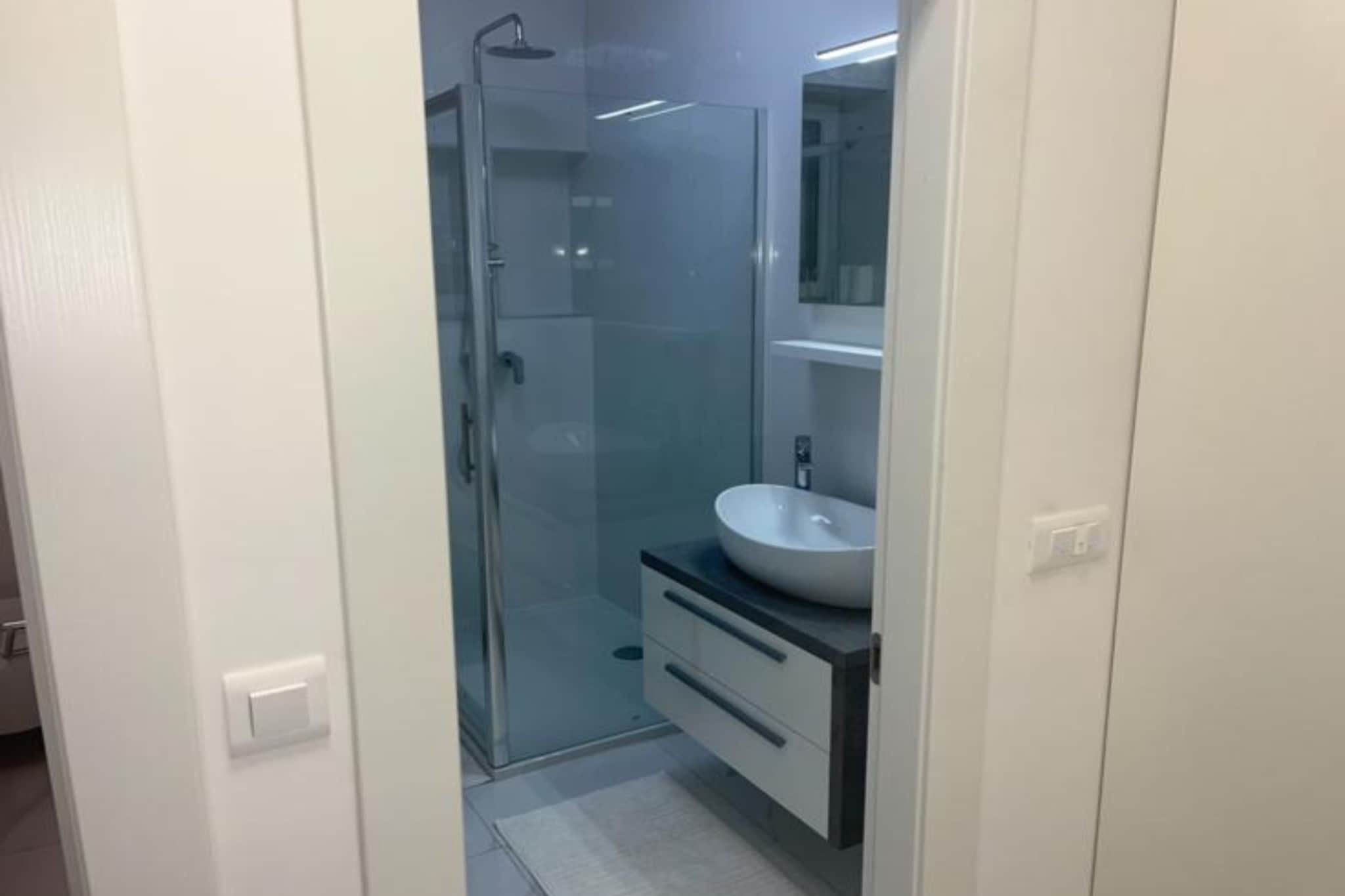 Apartment La Mar - Two Bedroom Apartment with Terrace - Badkamer