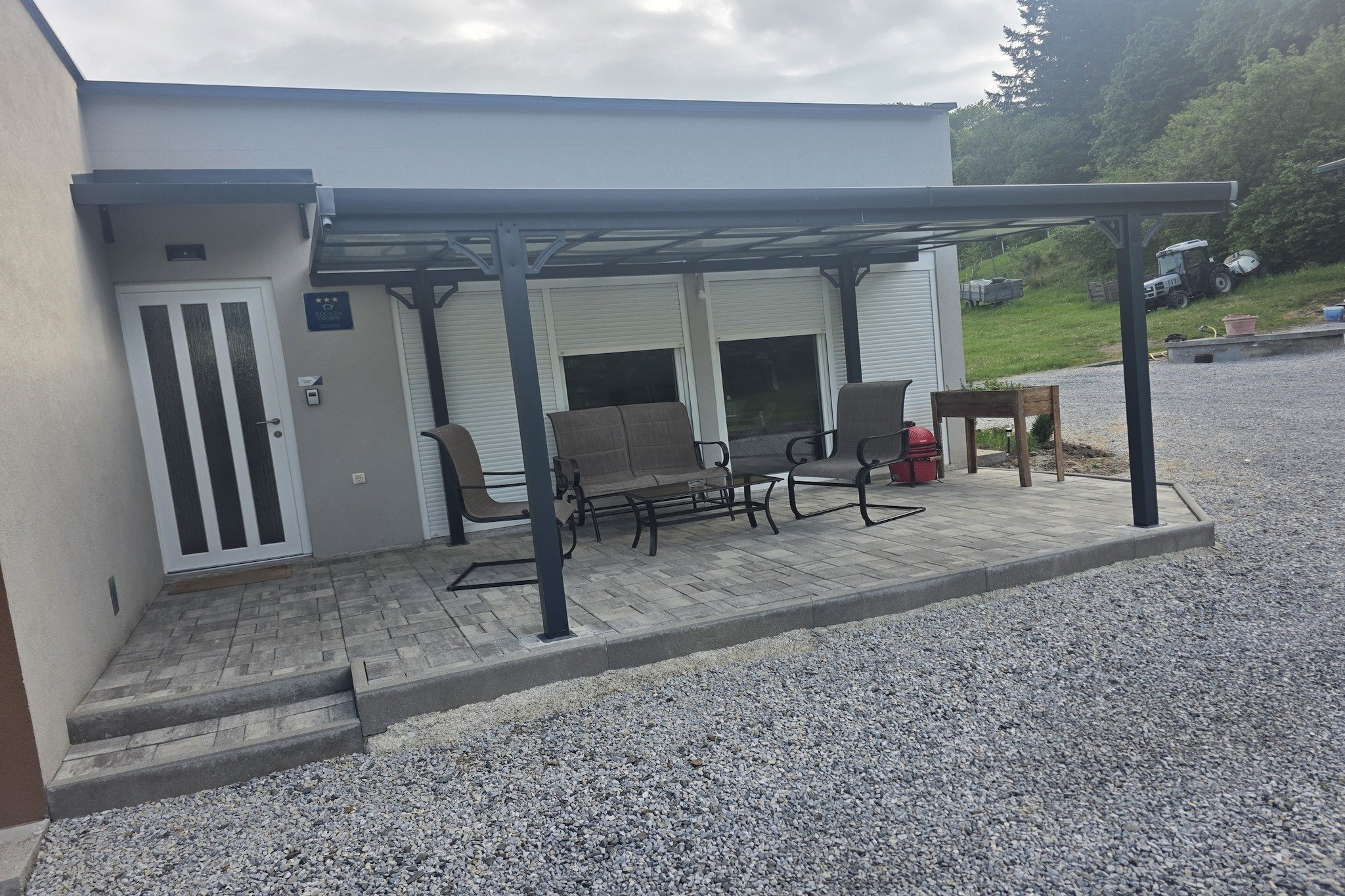 Vacation Home Rose - Holiday Home with Terrace