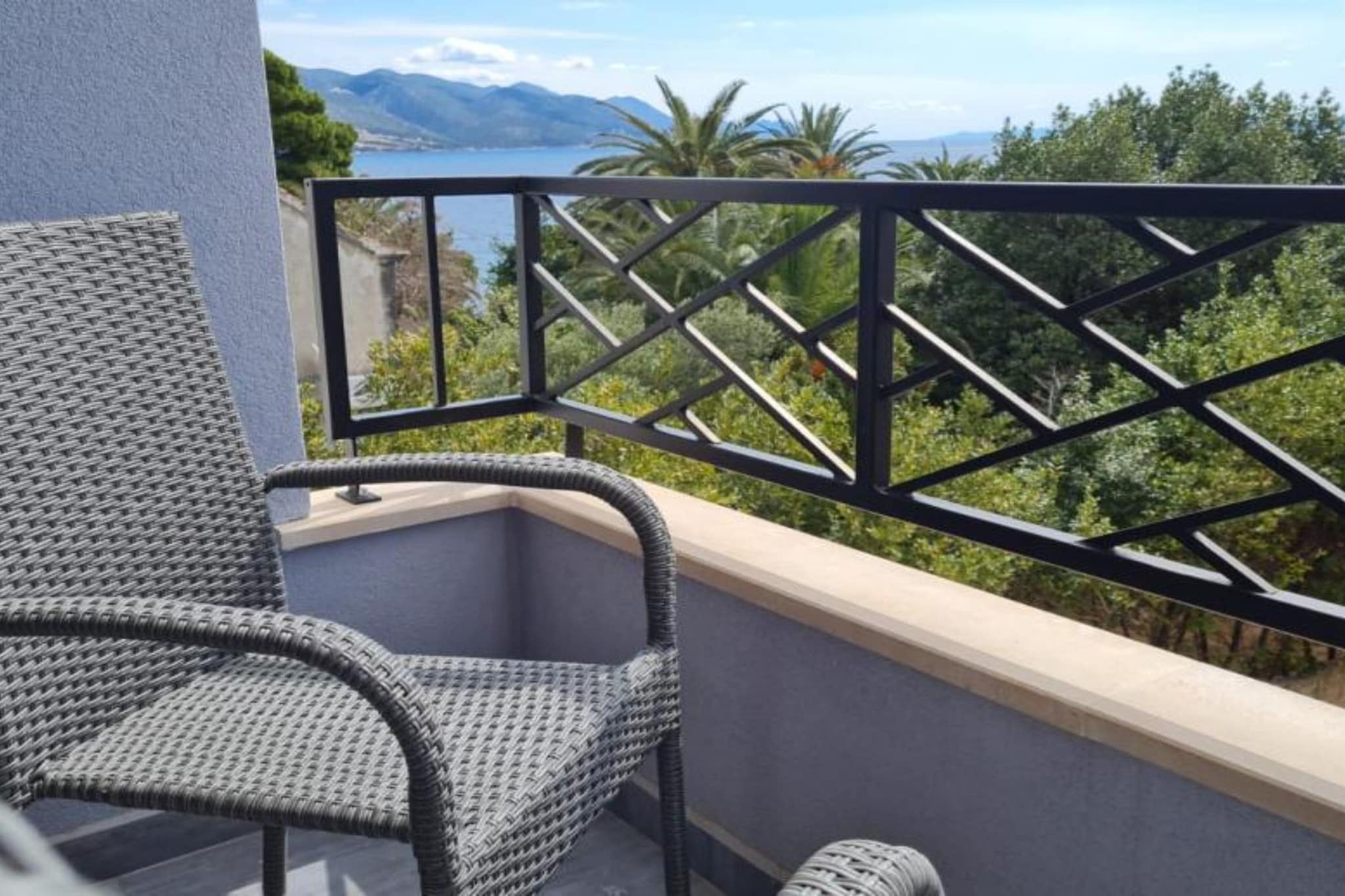 Apartments near the beach Orebic - Two bedroom apartment (703) - Terrasbalkon