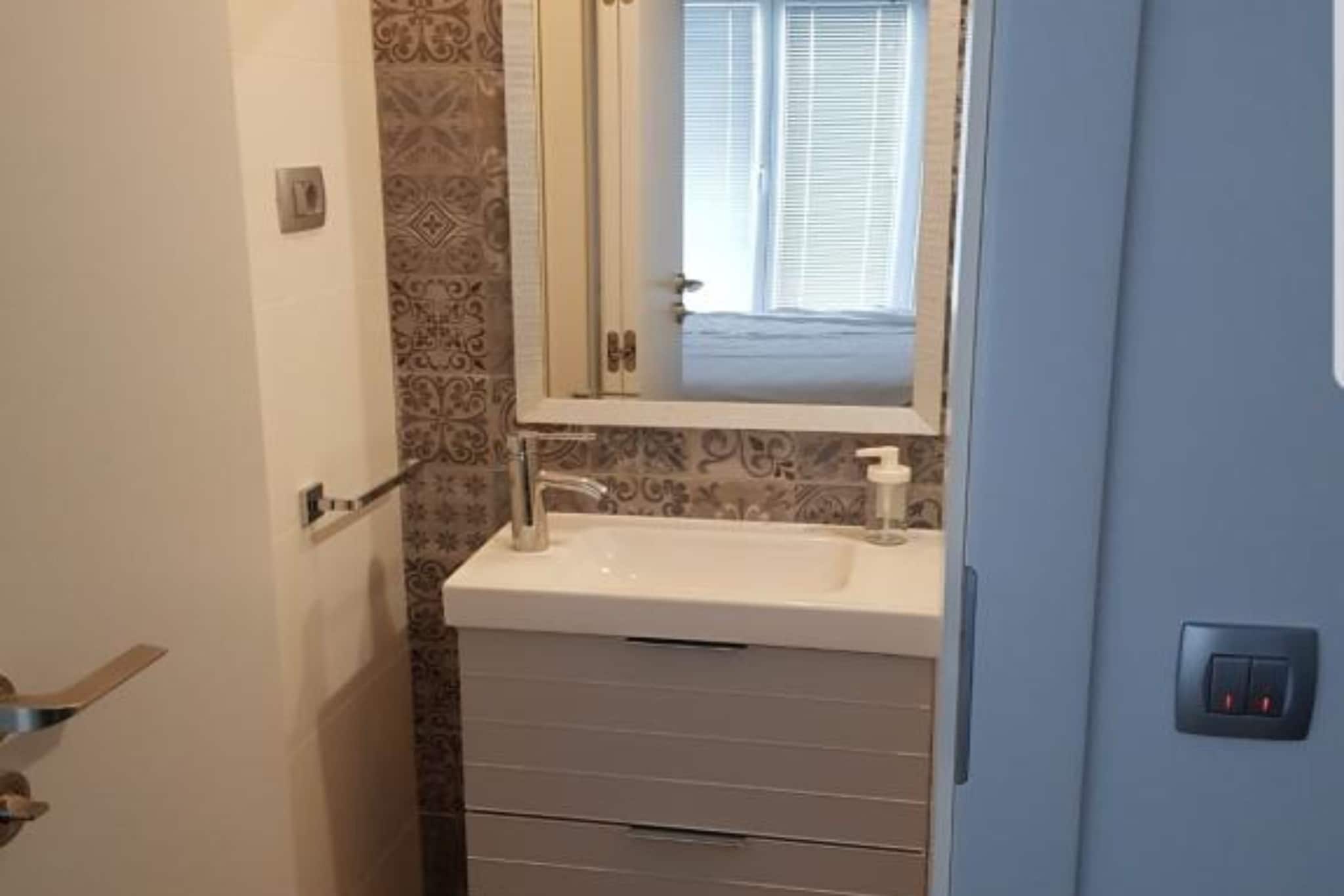 Apartments near the beach Orebic - Two bedroom apartment (703) - Badkamer