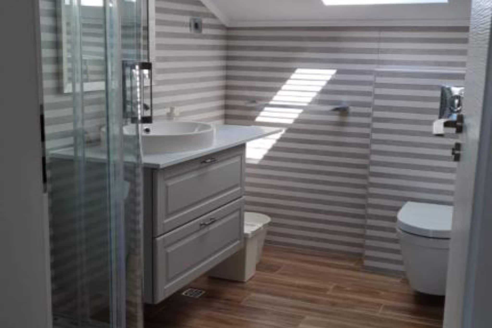 Apartments near the beach Orebic - Two bedroom apartment (703) - Badkamer