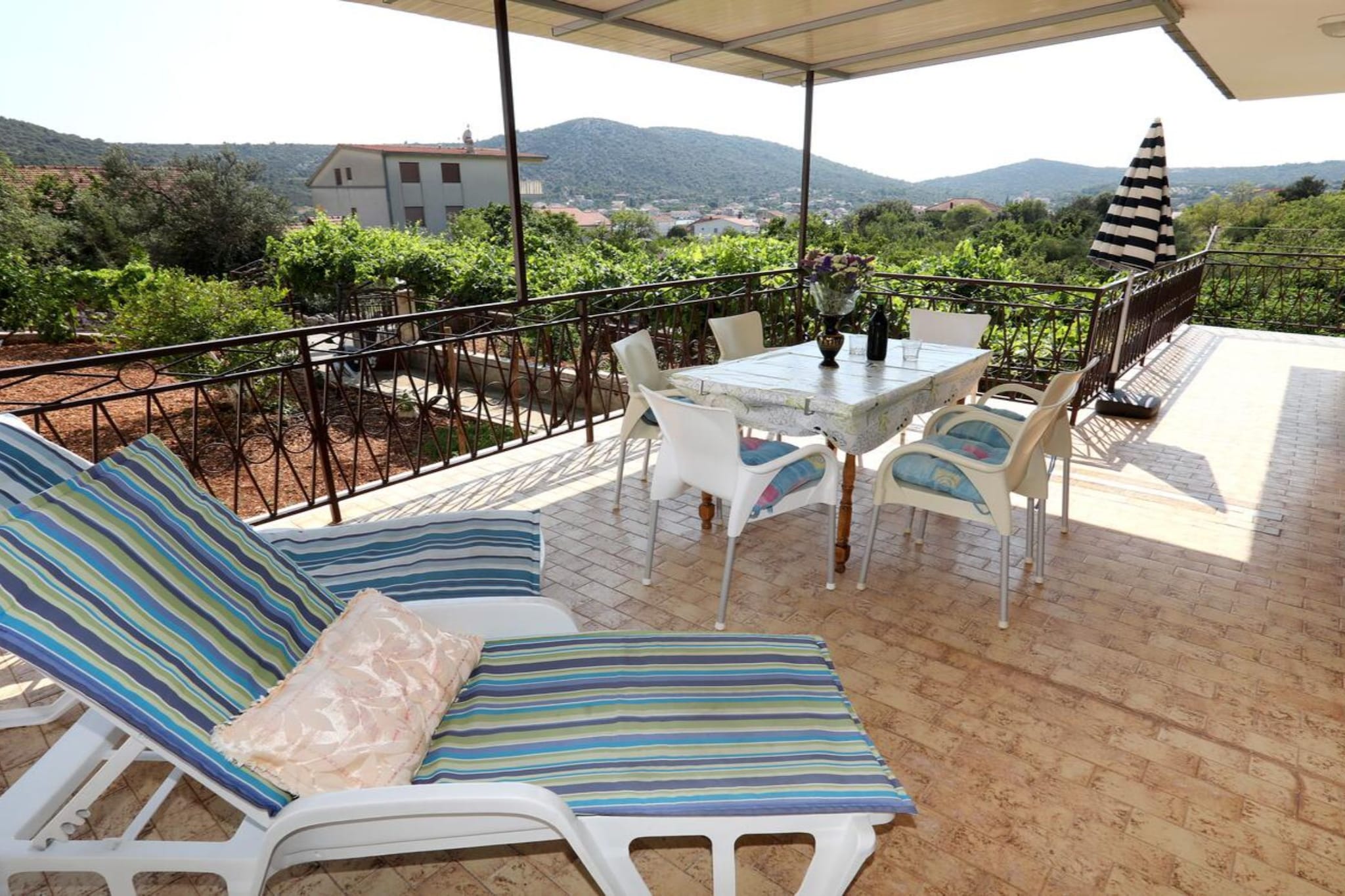 Apartment Jelena- Two Bedroom Apartment with Terrace - Terrasse / balcon