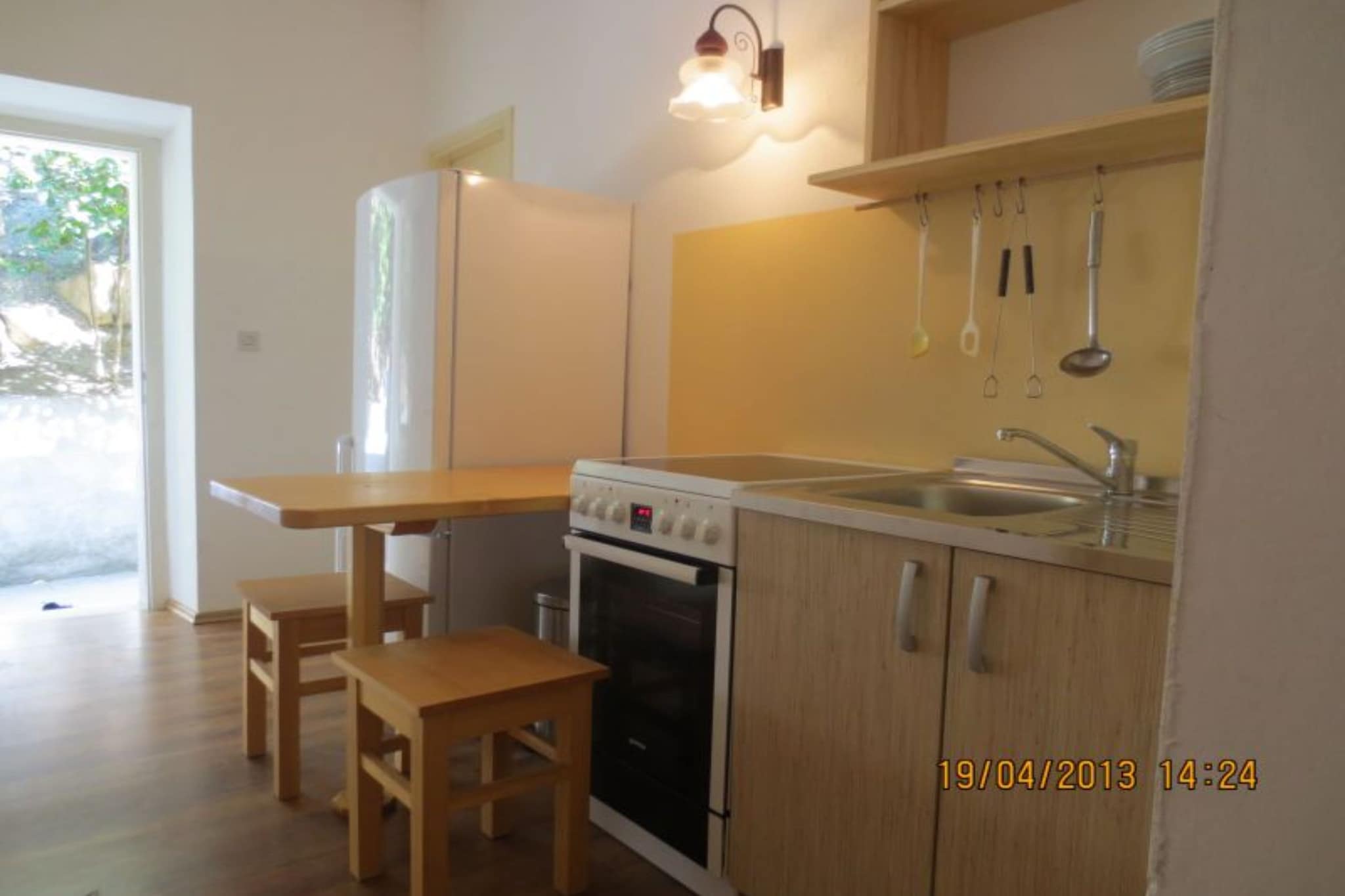 Apartments Trojanović - Three Bedroom Apartment  with Sea View and Balcony