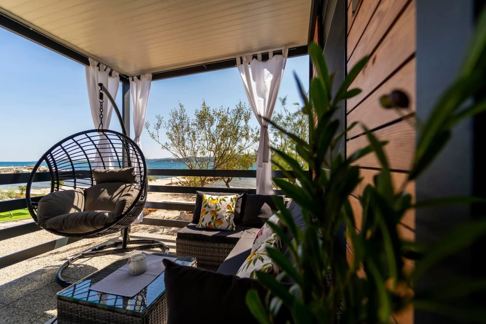 Mobile Home Paradise - Two Bedroom Mobile Home with Terrace