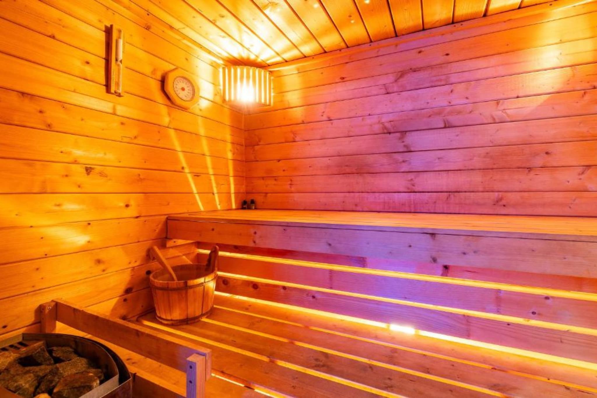 Bračić Premium Apartments with Outdoor Pool and Sauna - Two Bedroom Apartment with Balcony - Sauna