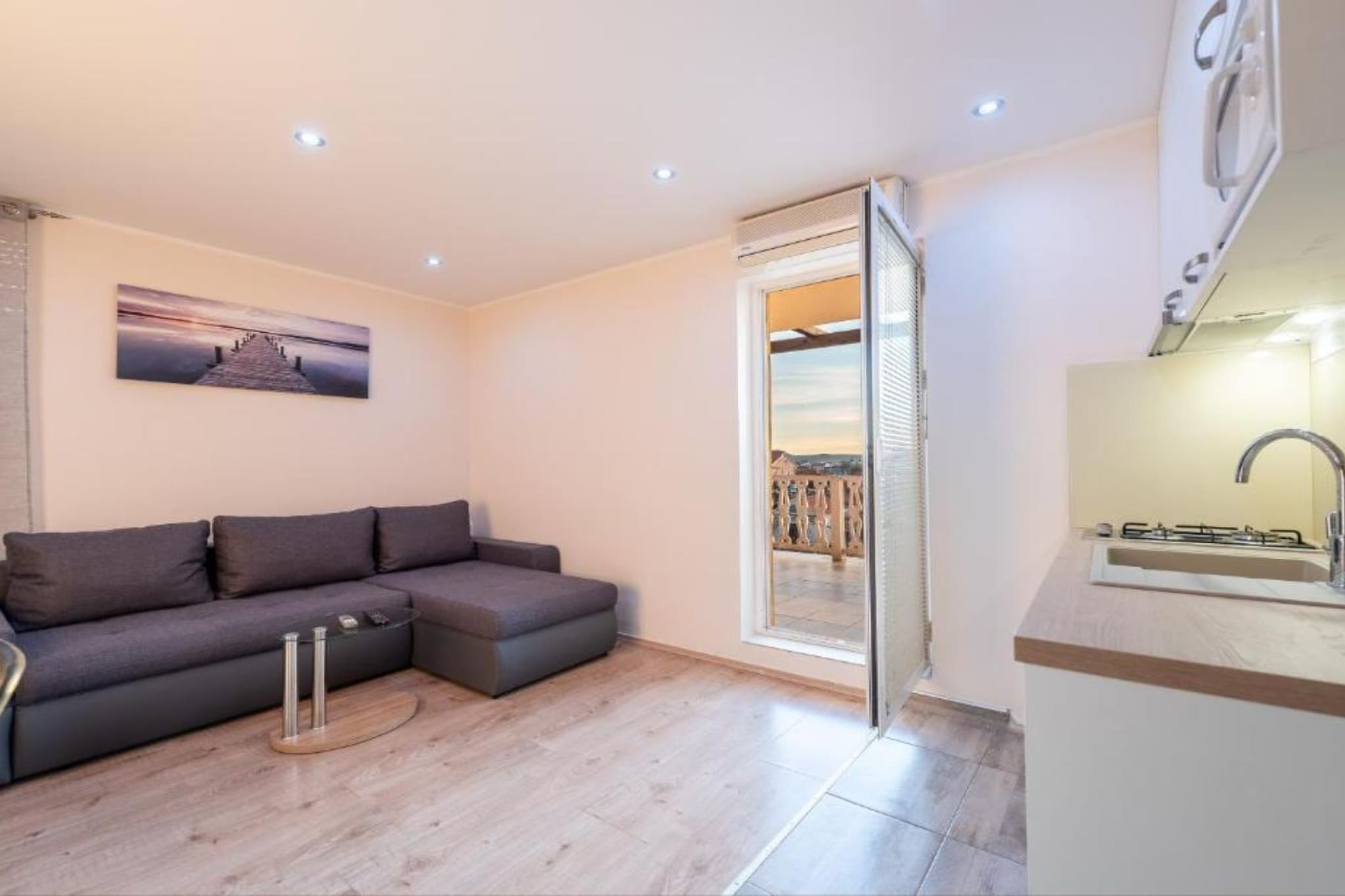 Bračić Premium Apartments with Outdoor Pool and Sauna - Two Bedroom Apartment with Balcony - Wohnzimmer