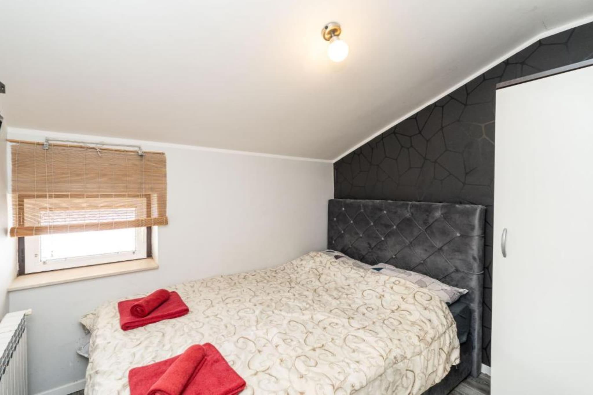 Bračić Premium Apartments with Outdoor Pool and Sauna - Two Bedroom Apartment with Balcony - Schlafzimmer
