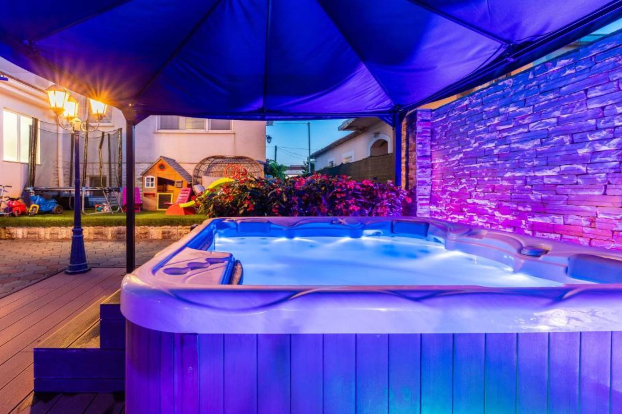 Bračić Premium Apartments with Outdoor Pool and Sauna - One Bedroom Apartment with Balcony - Wellnessbereich