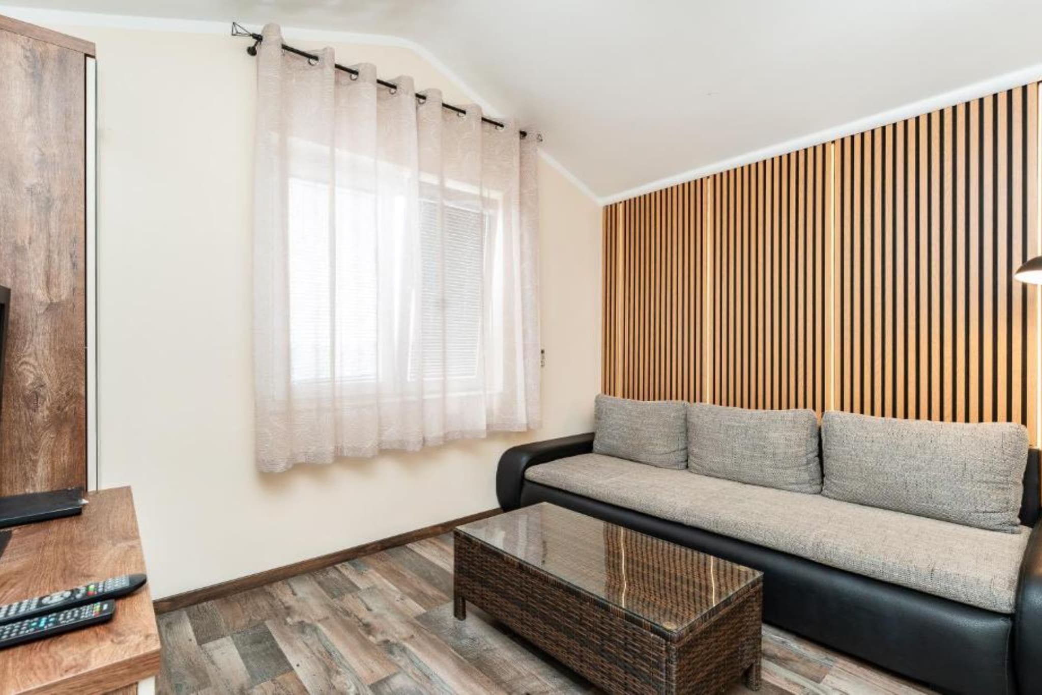 Bračić Premium Apartments with Outdoor Pool and Sauna - One Bedroom Apartment with Balcony