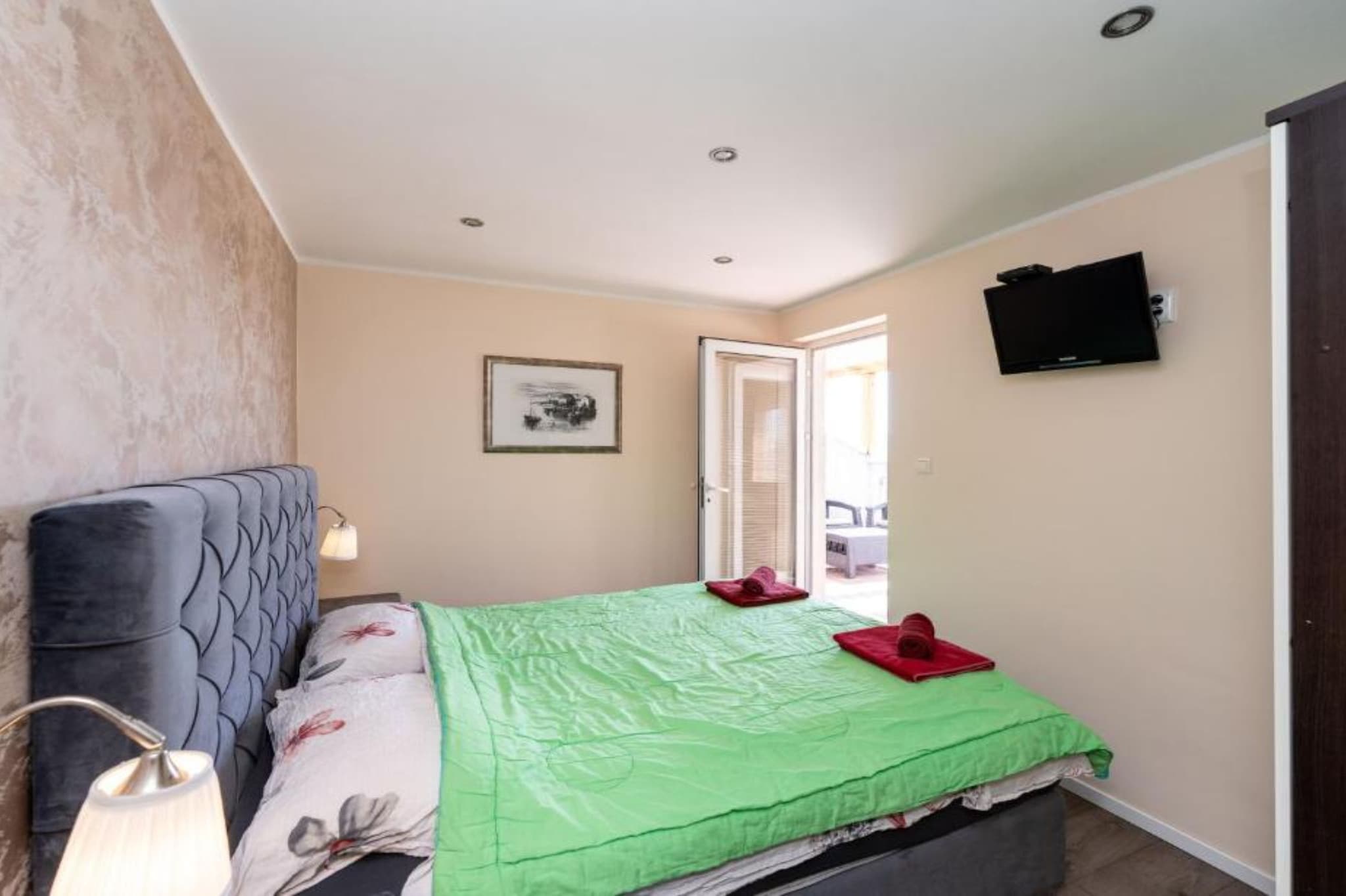 Bračić Premium Apartments with Outdoor Pool and Sauna - One Bedroom Apartment with Balcony - Schlafzimmer