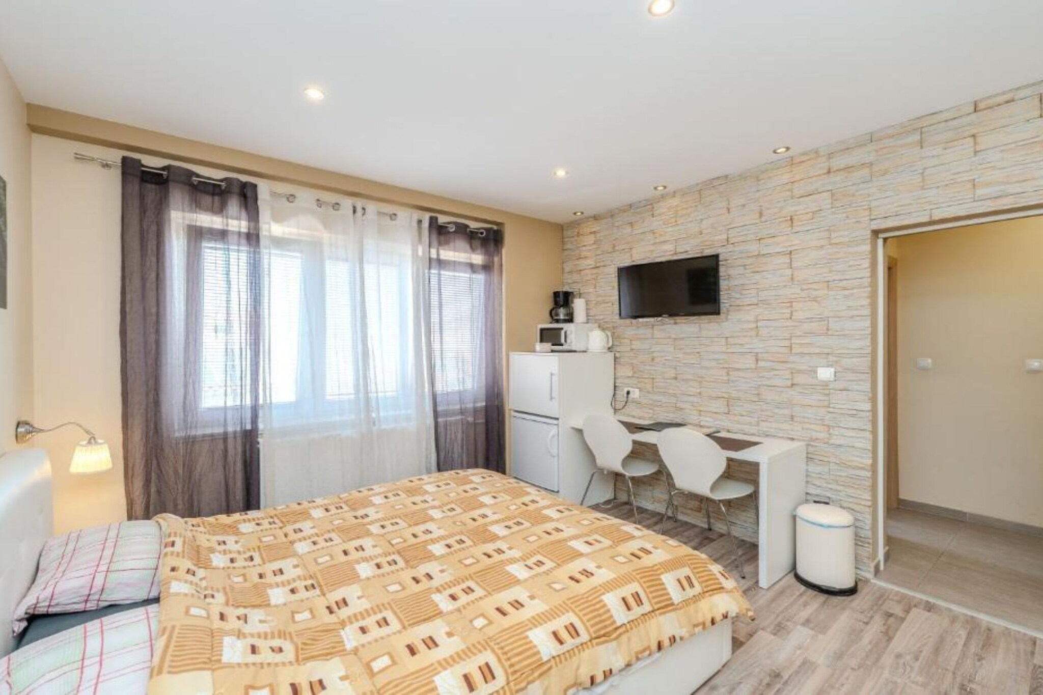 Bračić Premium Apartments with Outdoor Pool and Sauna - Quadruple Room - Slaapkamer