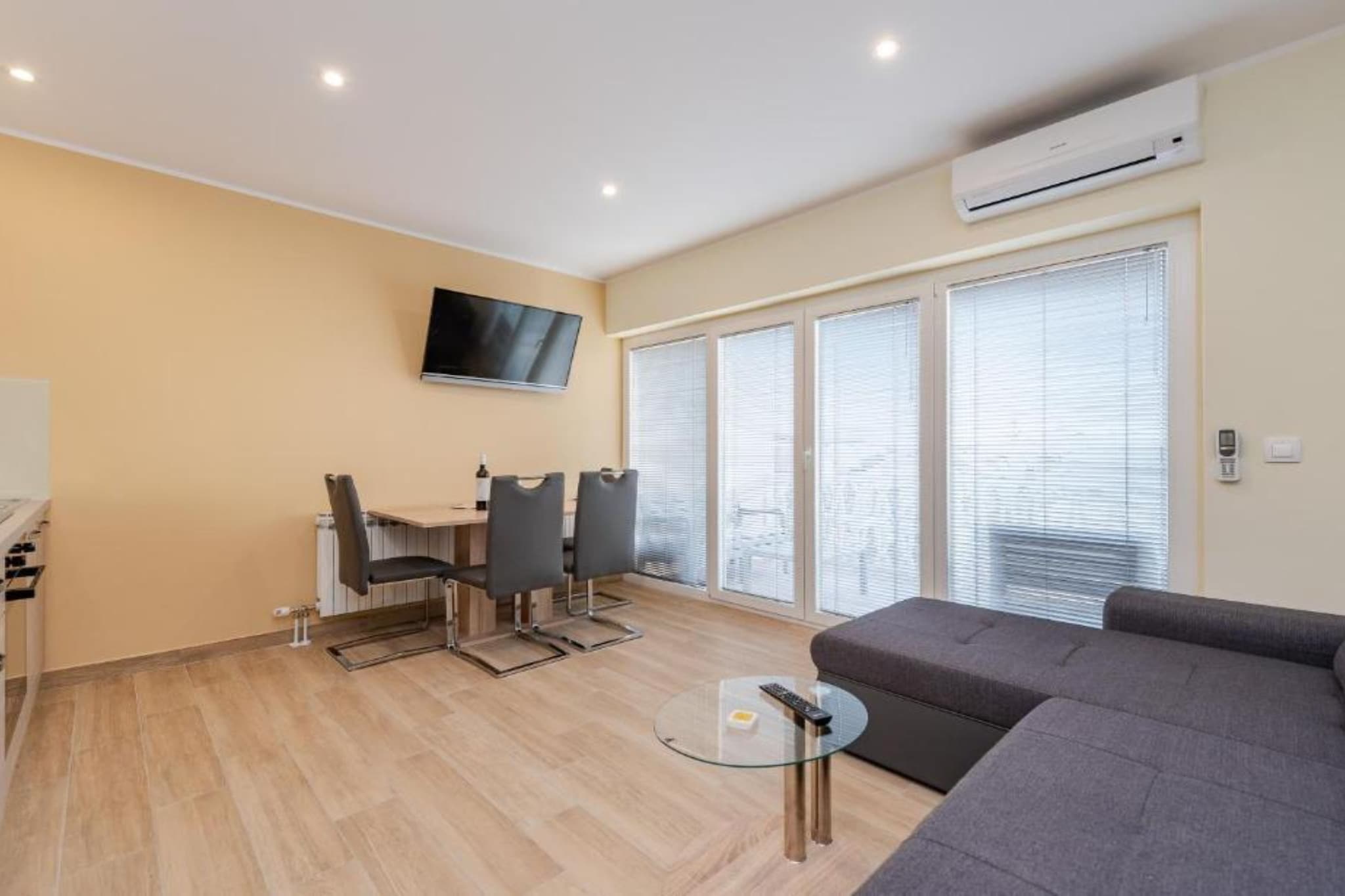 Bračić Premium Apartments with Outdoor Pool and Sauna - Superior Two Bedroom Apartment with Terrace