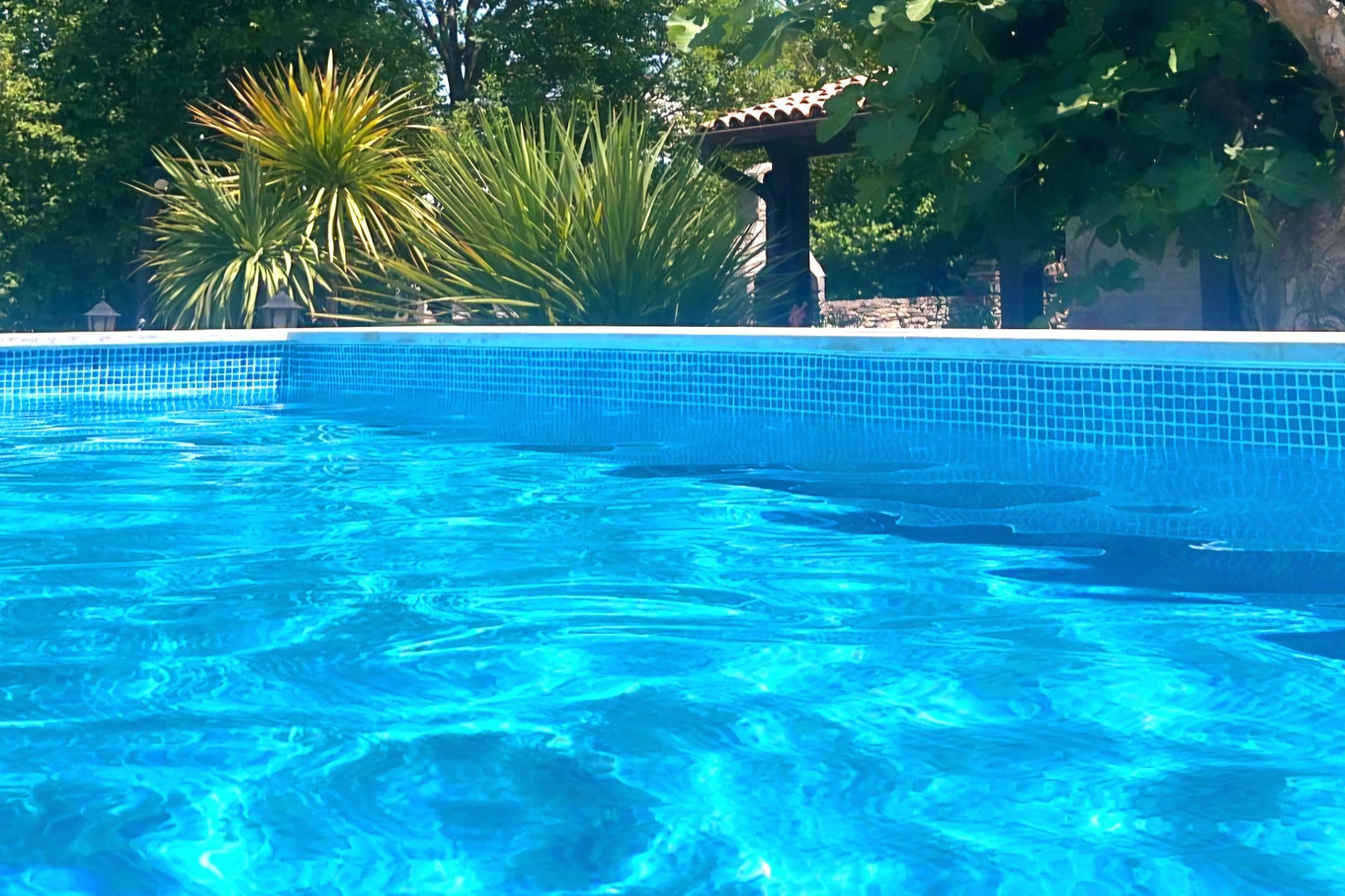Rustical Stone House Kanfanar with Pool - Two Bedroom Holiday Home with Pool - Zwembad