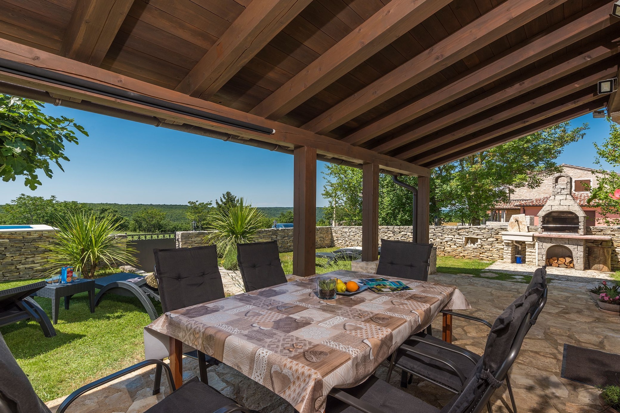 Rustical Stone House Kanfanar with Pool - Two Bedroom Holiday Home with Pool - Faciliteiten