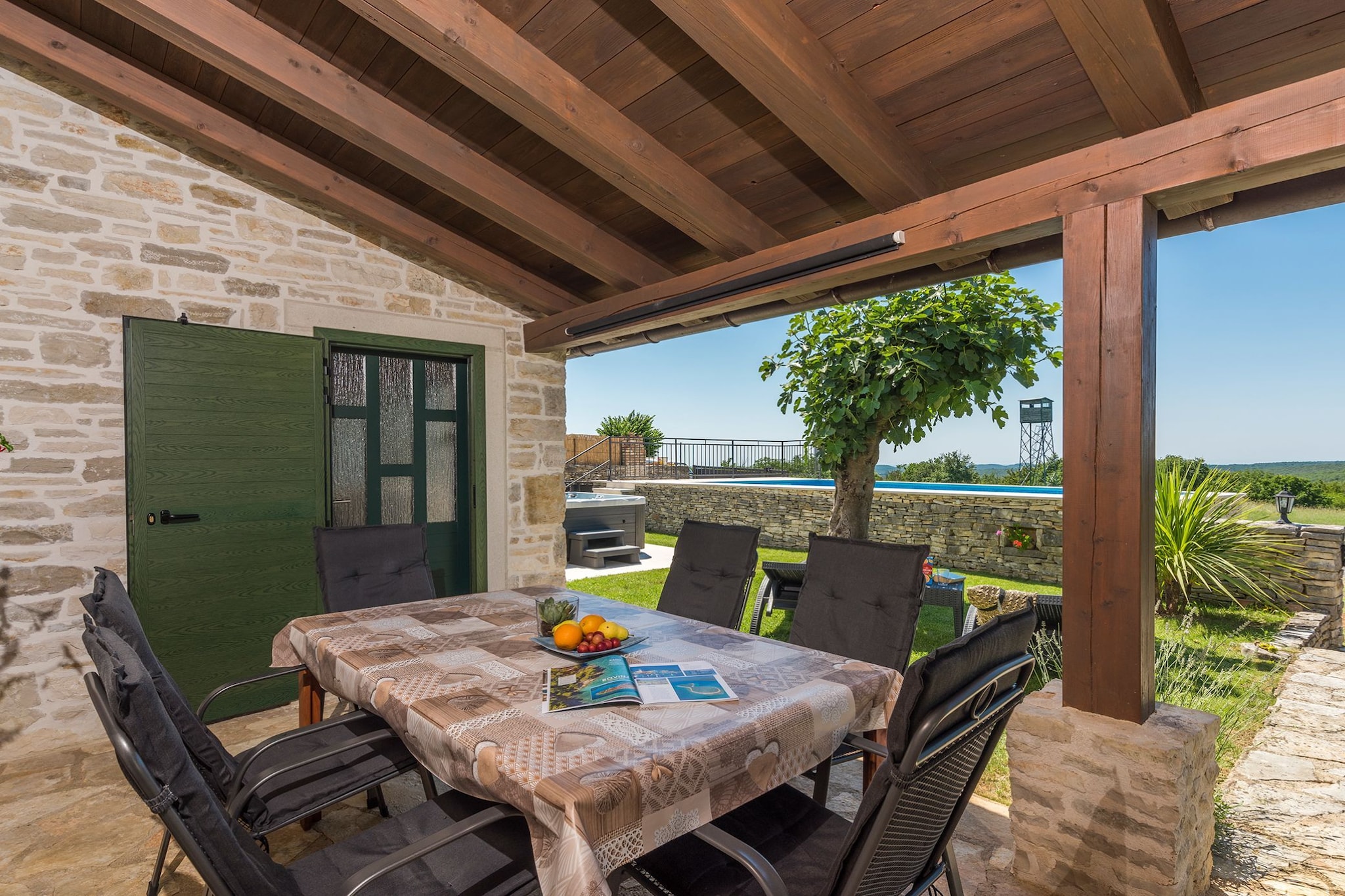 Rustical Stone House Kanfanar with Pool - Two Bedroom Holiday Home with Pool - Faciliteiten