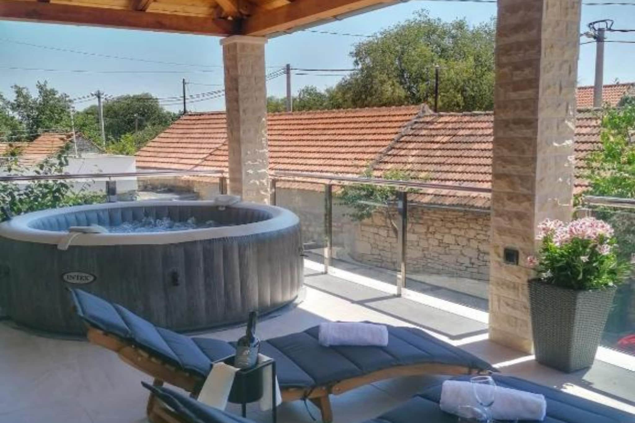 Apartment Penthouse Ivan- Two Bedroom Apartment  with Rooftop Swimming Pool - Buitenlucht