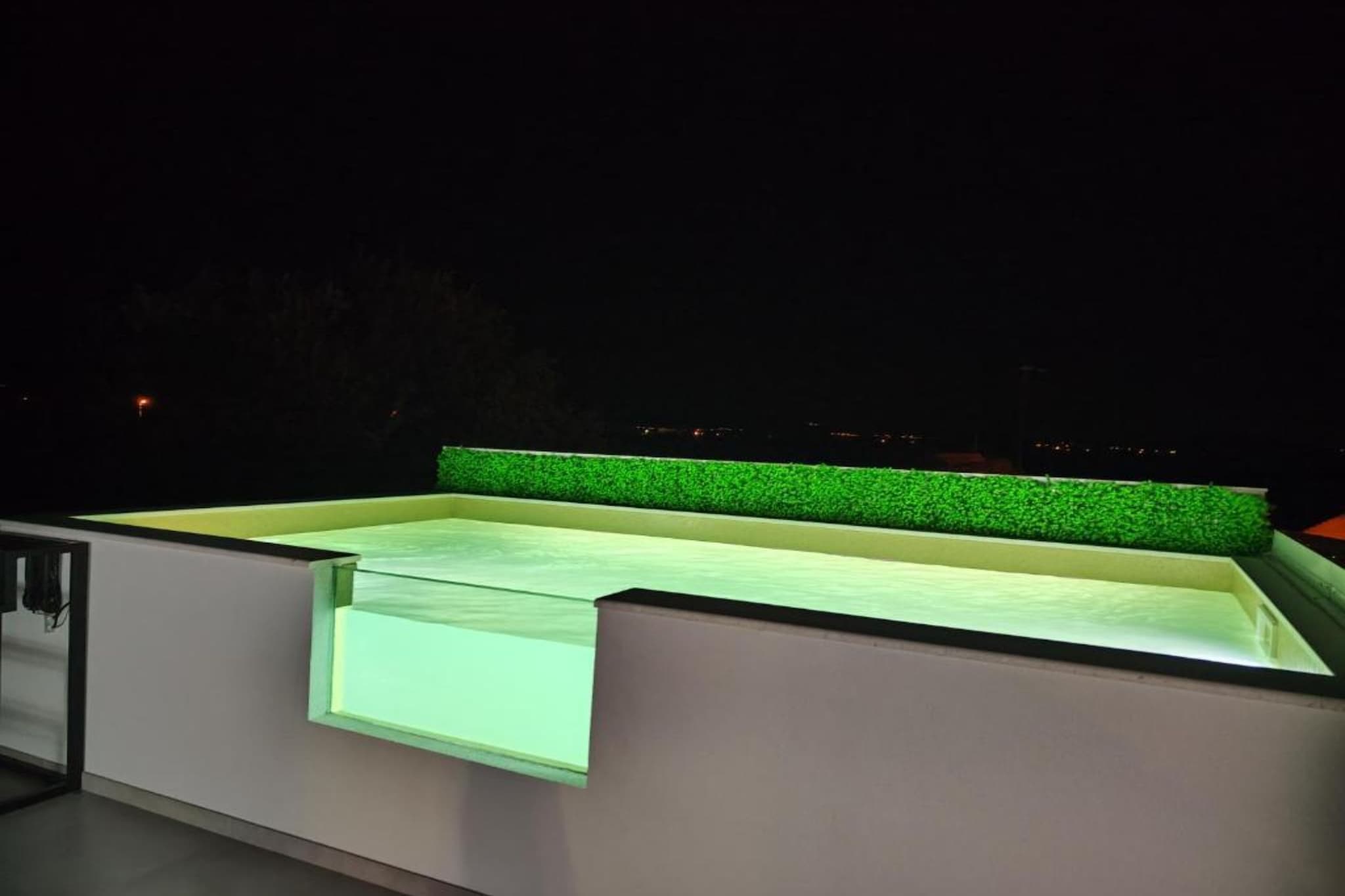 Apartment Penthouse Ivan- Two Bedroom Apartment  with Rooftop Swimming Pool - Zwembad