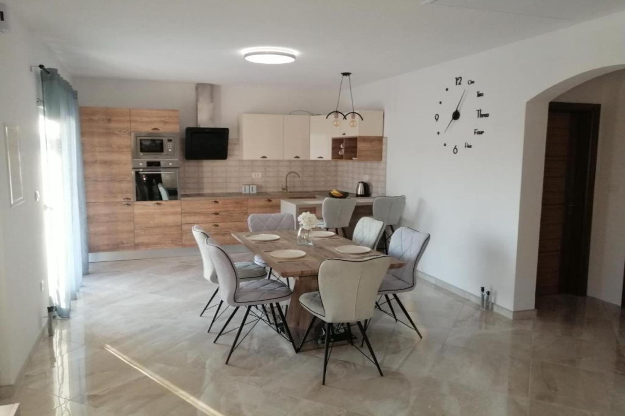 Apartment Penthouse Ivan- Two Bedroom Apartment  with Rooftop Swimming Pool - Eetkamer