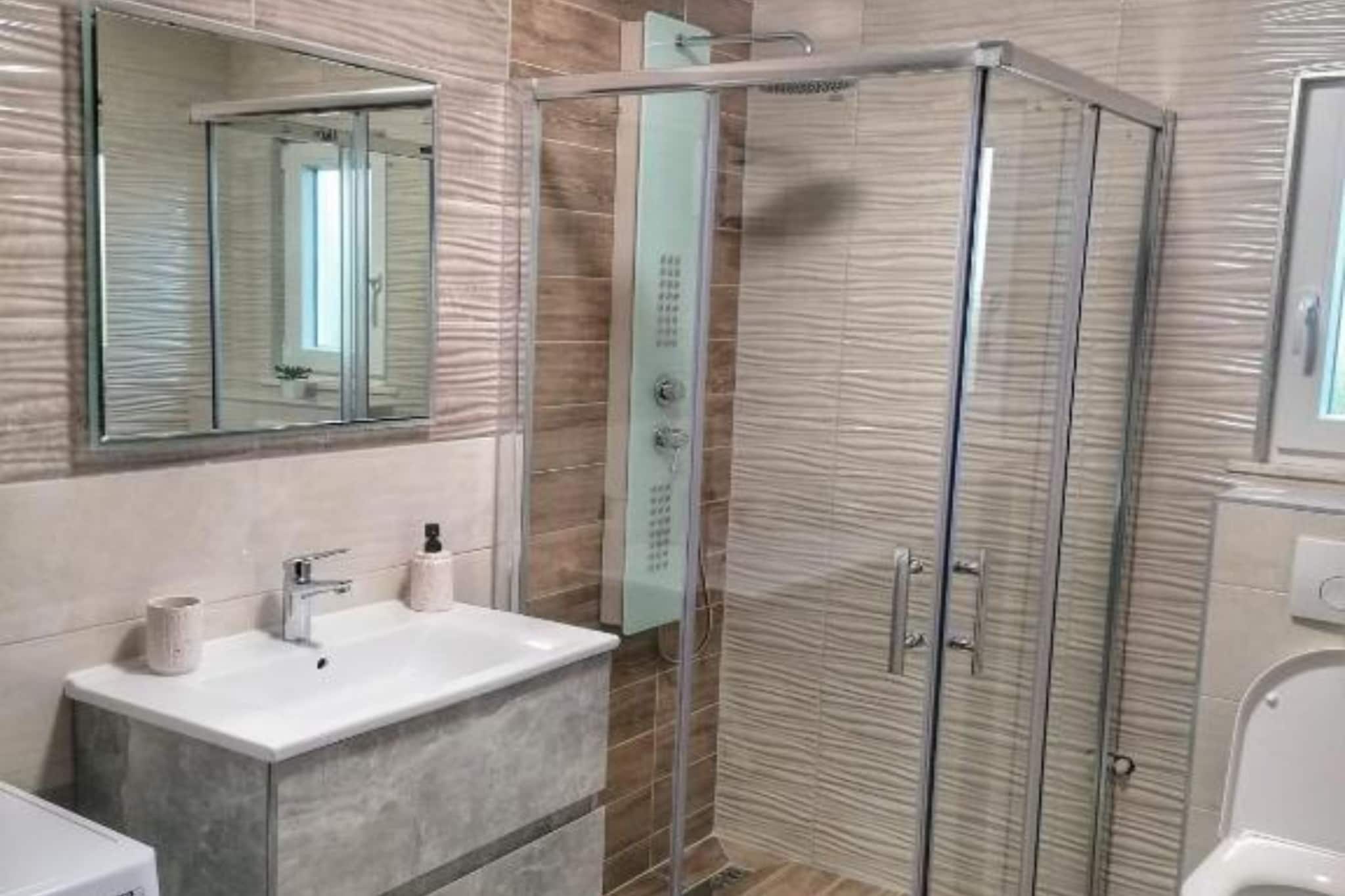 Apartment Penthouse Ivan- Two Bedroom Apartment  with Rooftop Swimming Pool - Badkamer
