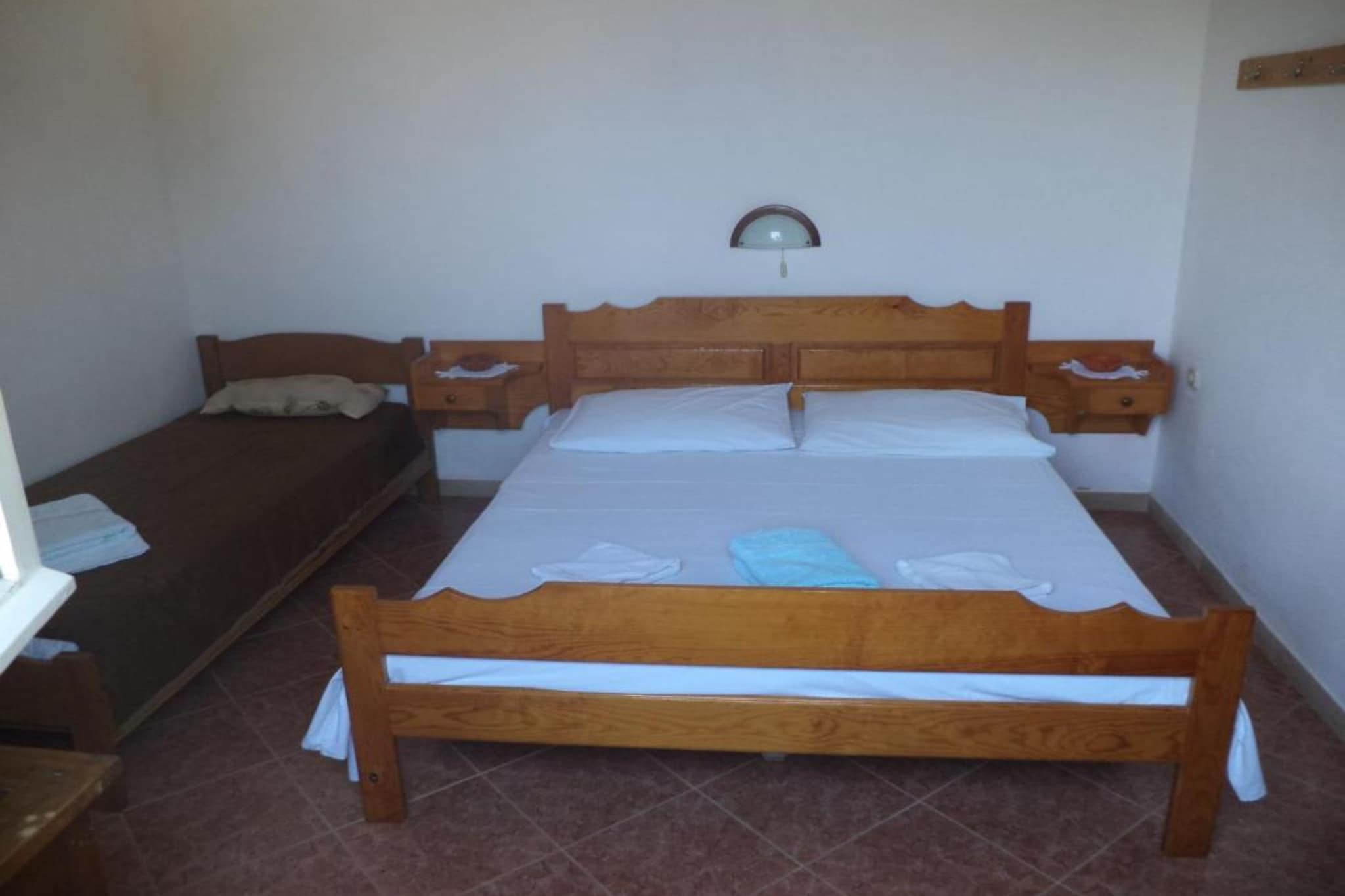 Apartment Riva - Two Bedroom Apartment with Sea View (1) - Slaapkamer