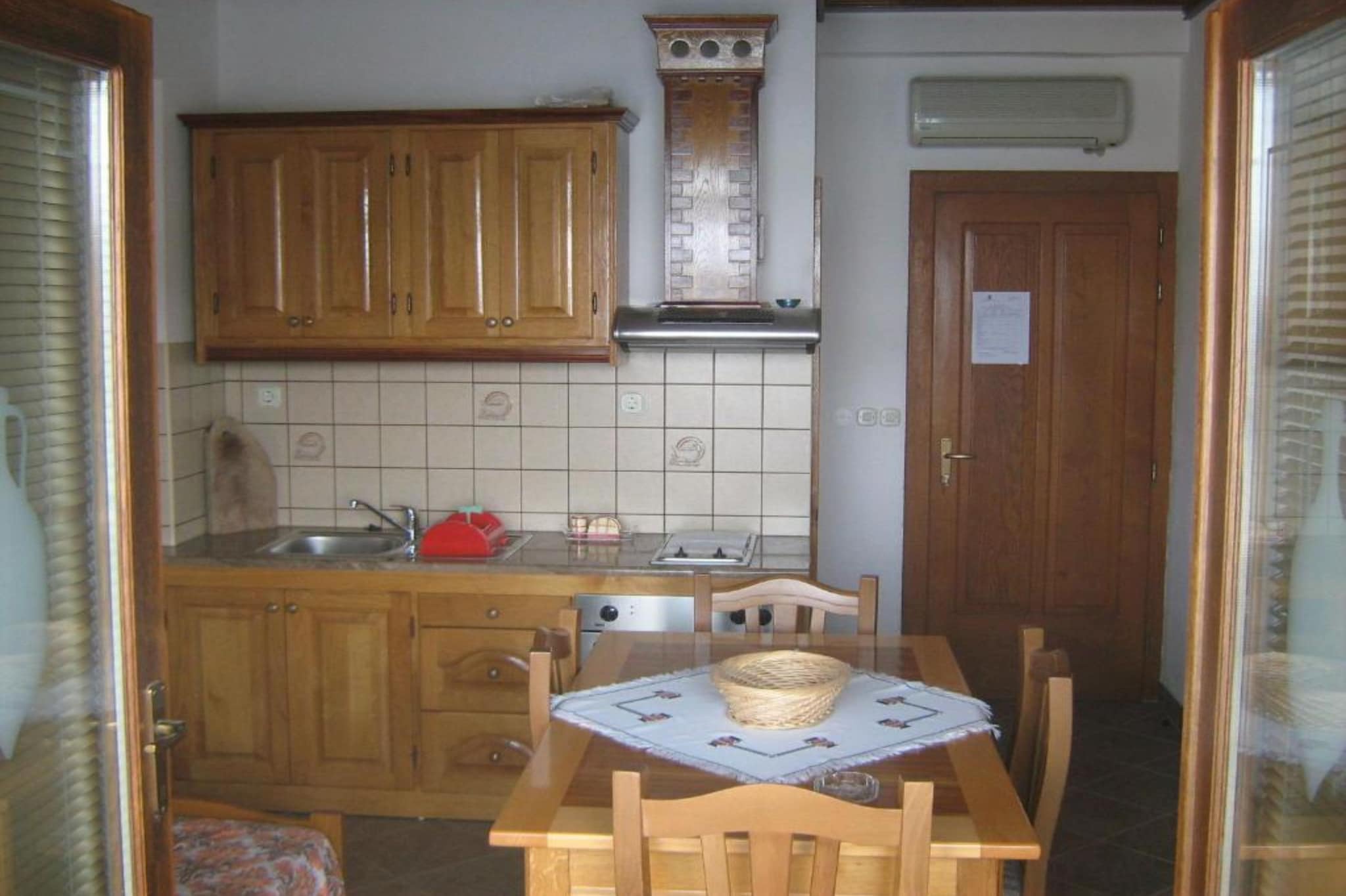 Studio Apartment Arch1 - One Bedroom Apartment with Terrace(3)