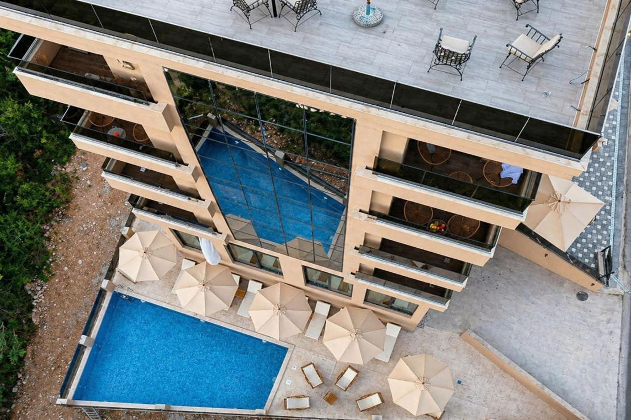 Hotel D'Iman - One Bedroom Suite with Sea View and Balcony (205) - Piscine