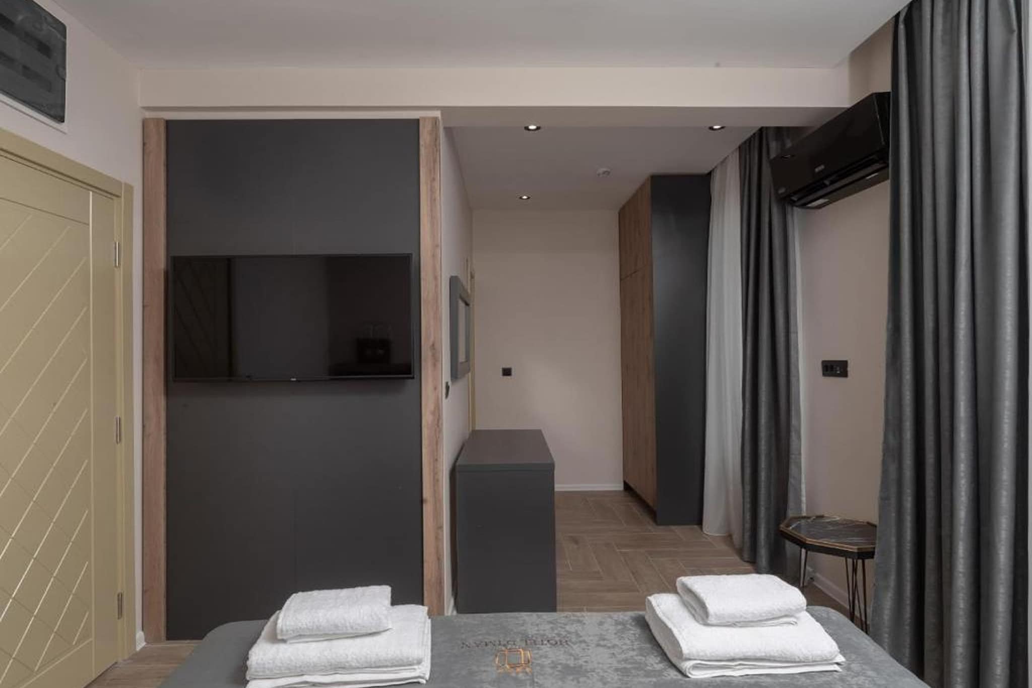 Hotel D'Iman - Triple Room with Sea View and Balcony