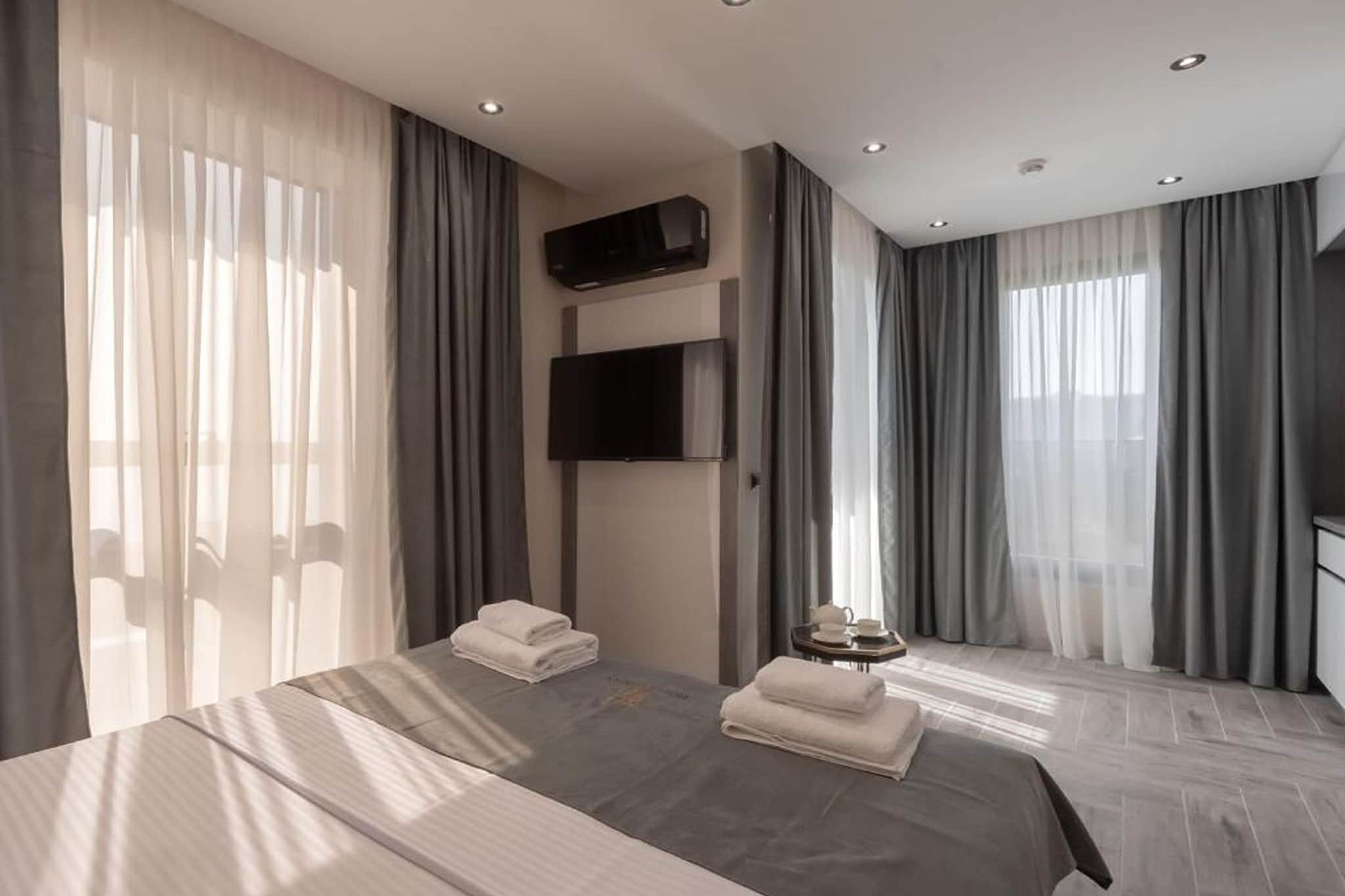 Hotel D'Iman - Classic Triple Room with Sea View and Balcony (403)