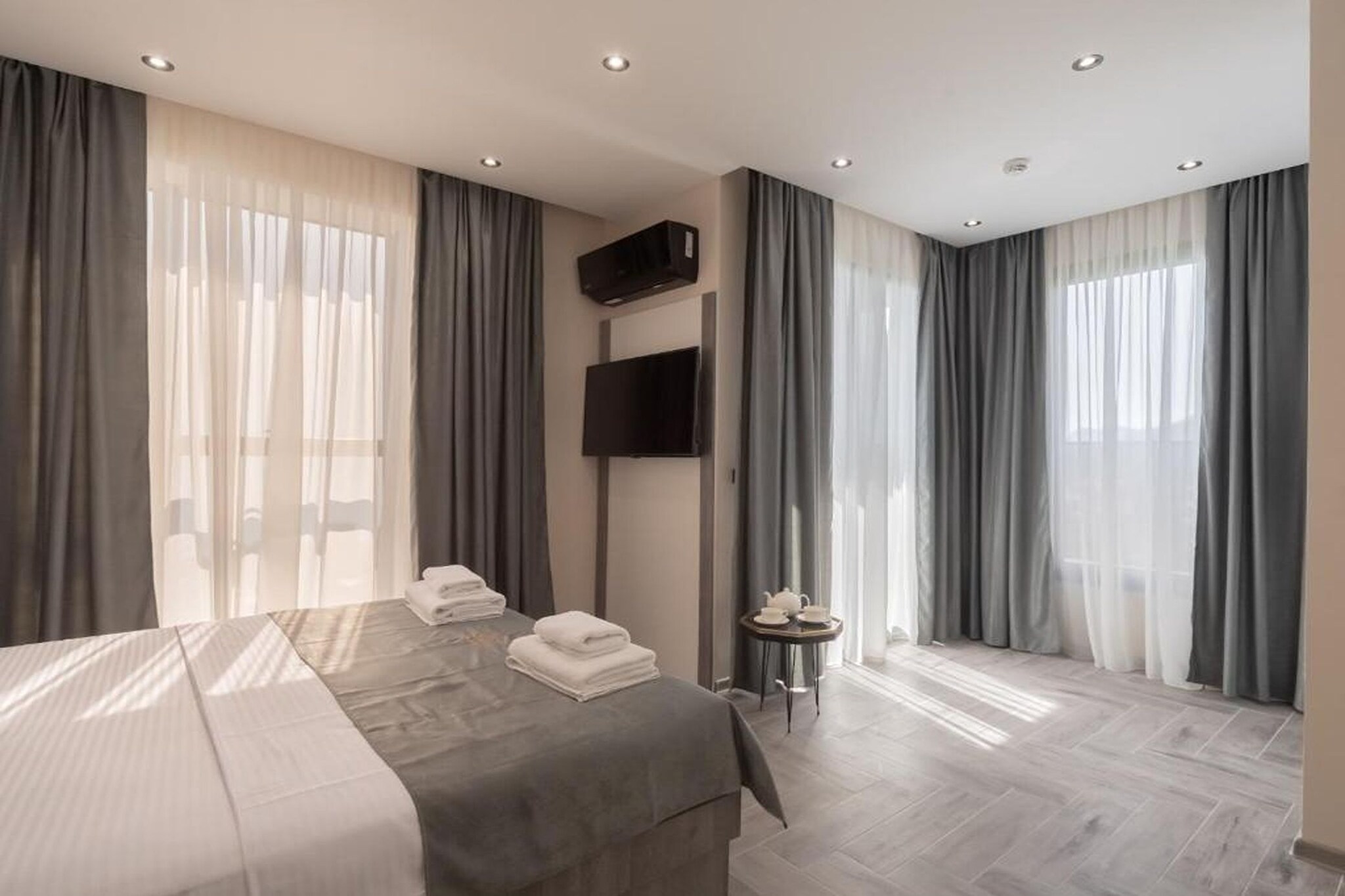 Hotel D'Iman - Classic Triple Room with Sea View and Balcony (403)