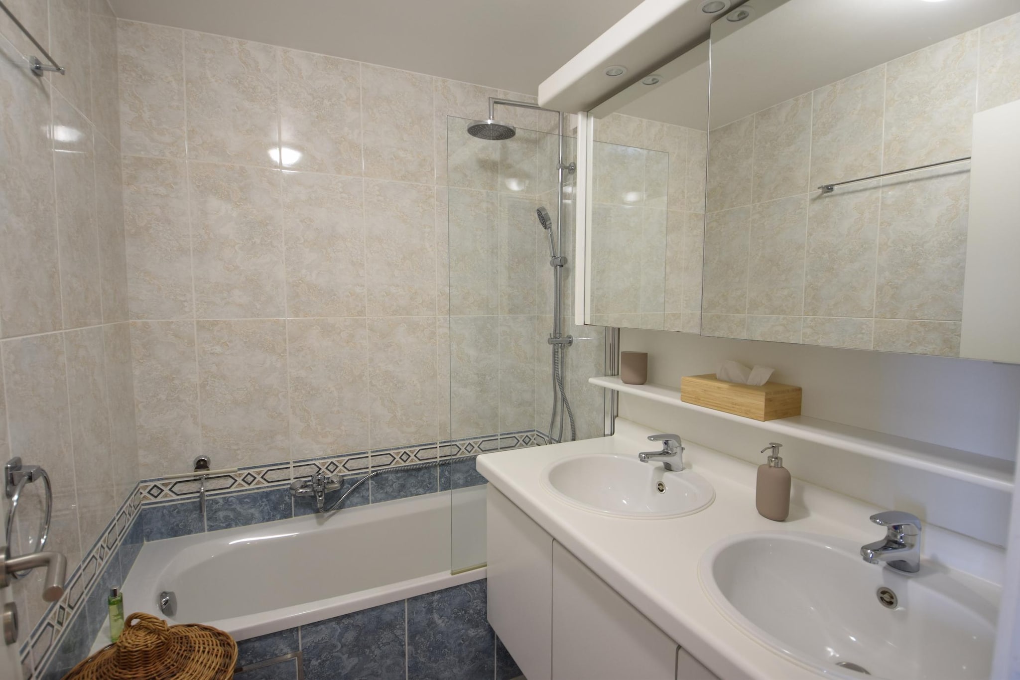 0701 - Bathroom