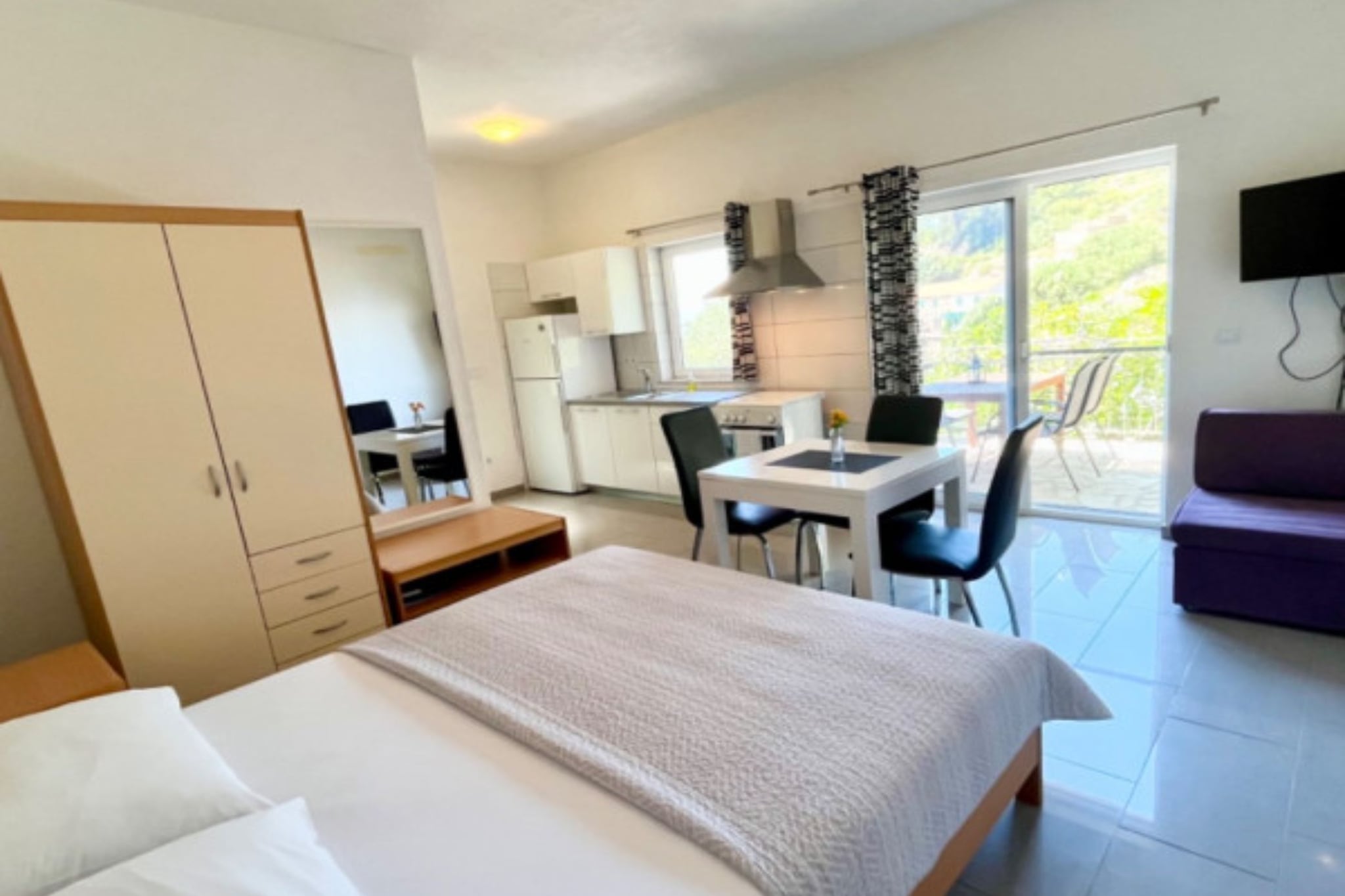 Paradise Apartments-Studio apartman with sea view and balcony 1 - Chambre